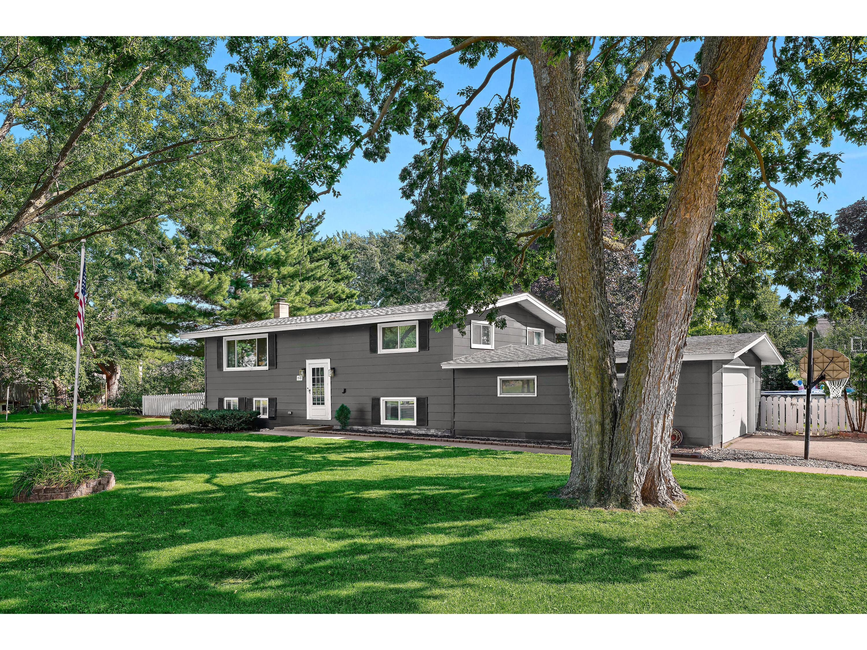 710 Hanson Campbell WI 54603 1931306 image1
