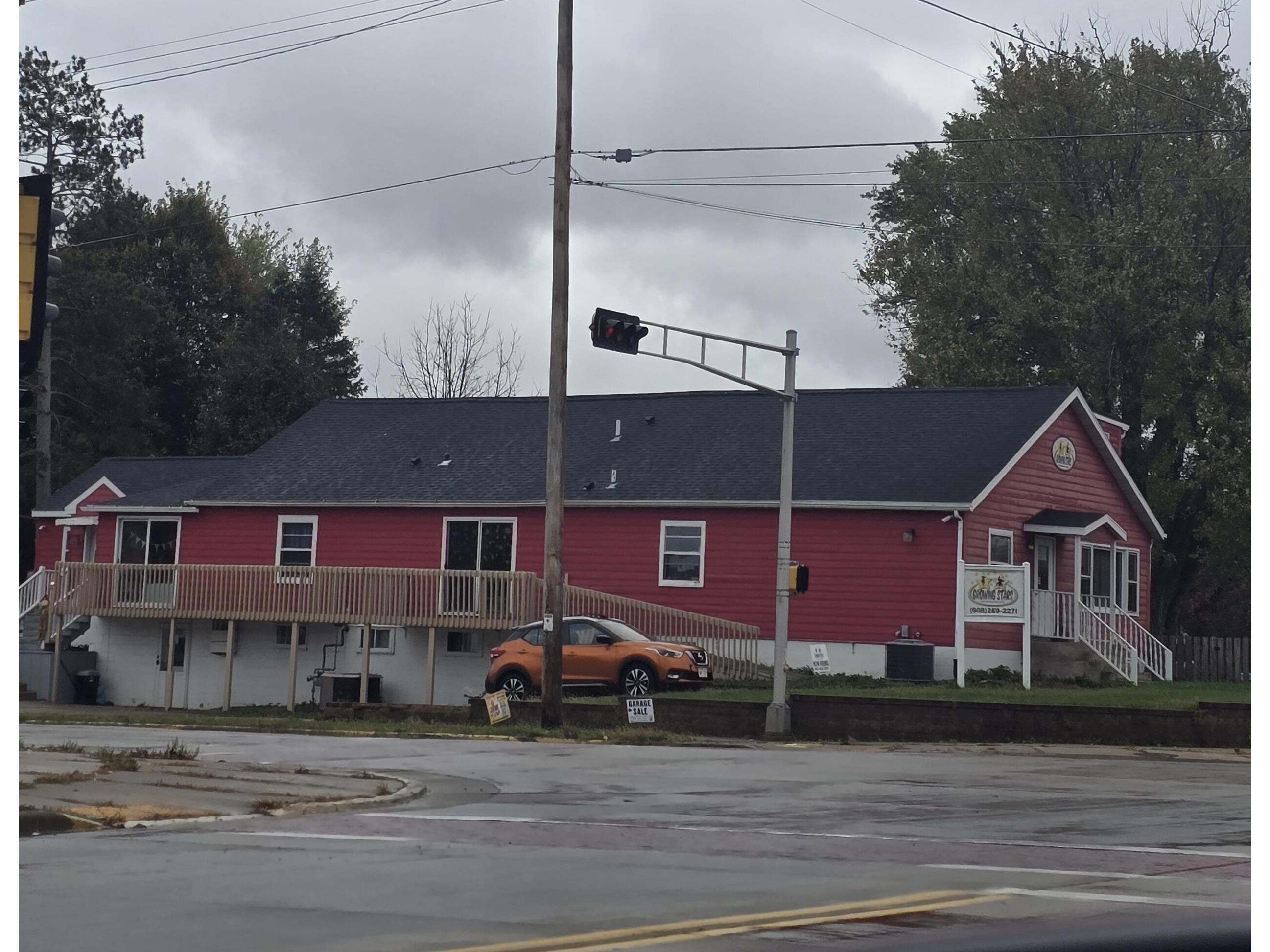 711 W Montgomery Sparta WI 54656 1939144 image3