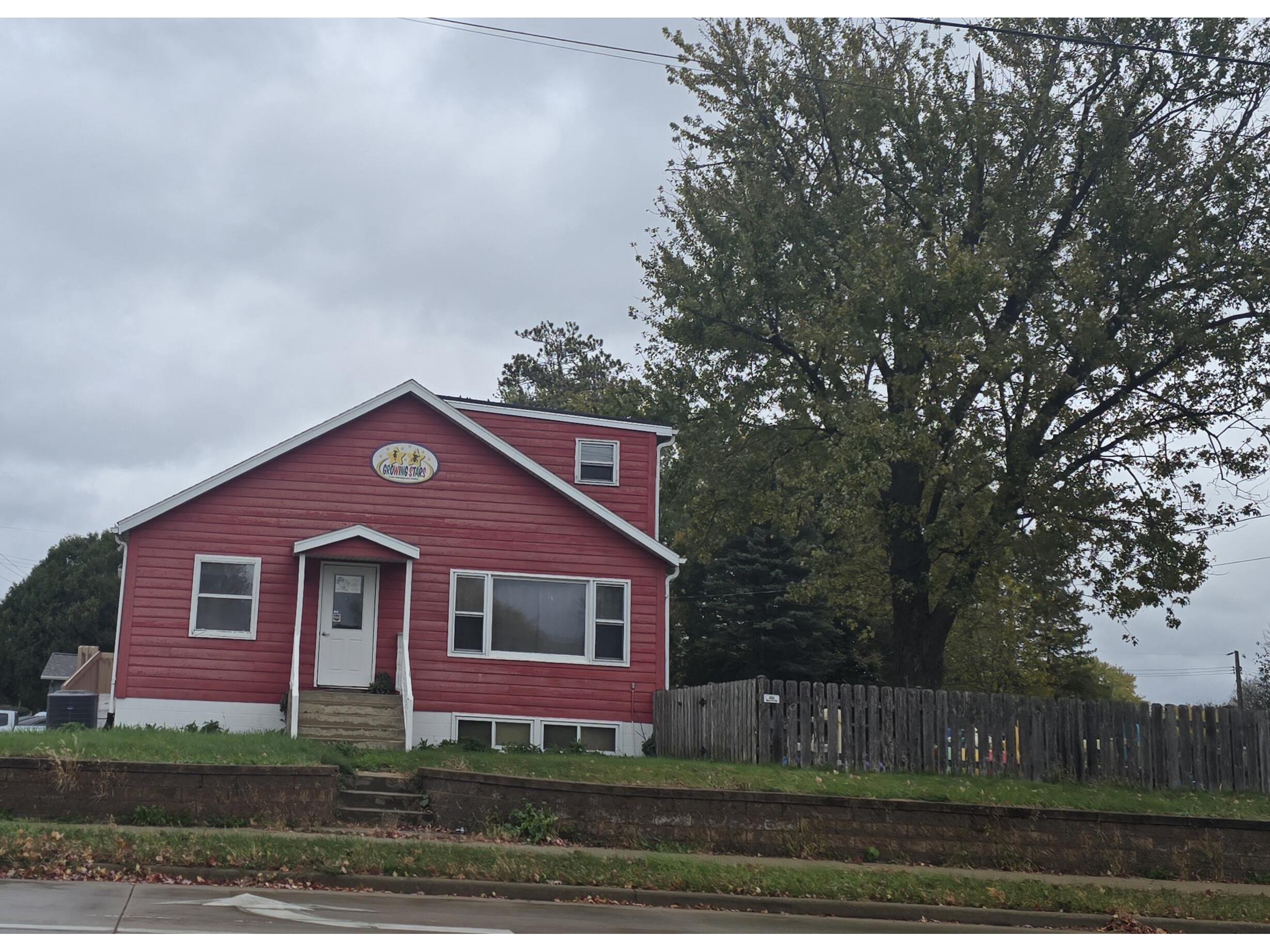 711 W Montgomery Sparta WI 54656 1939144 image4