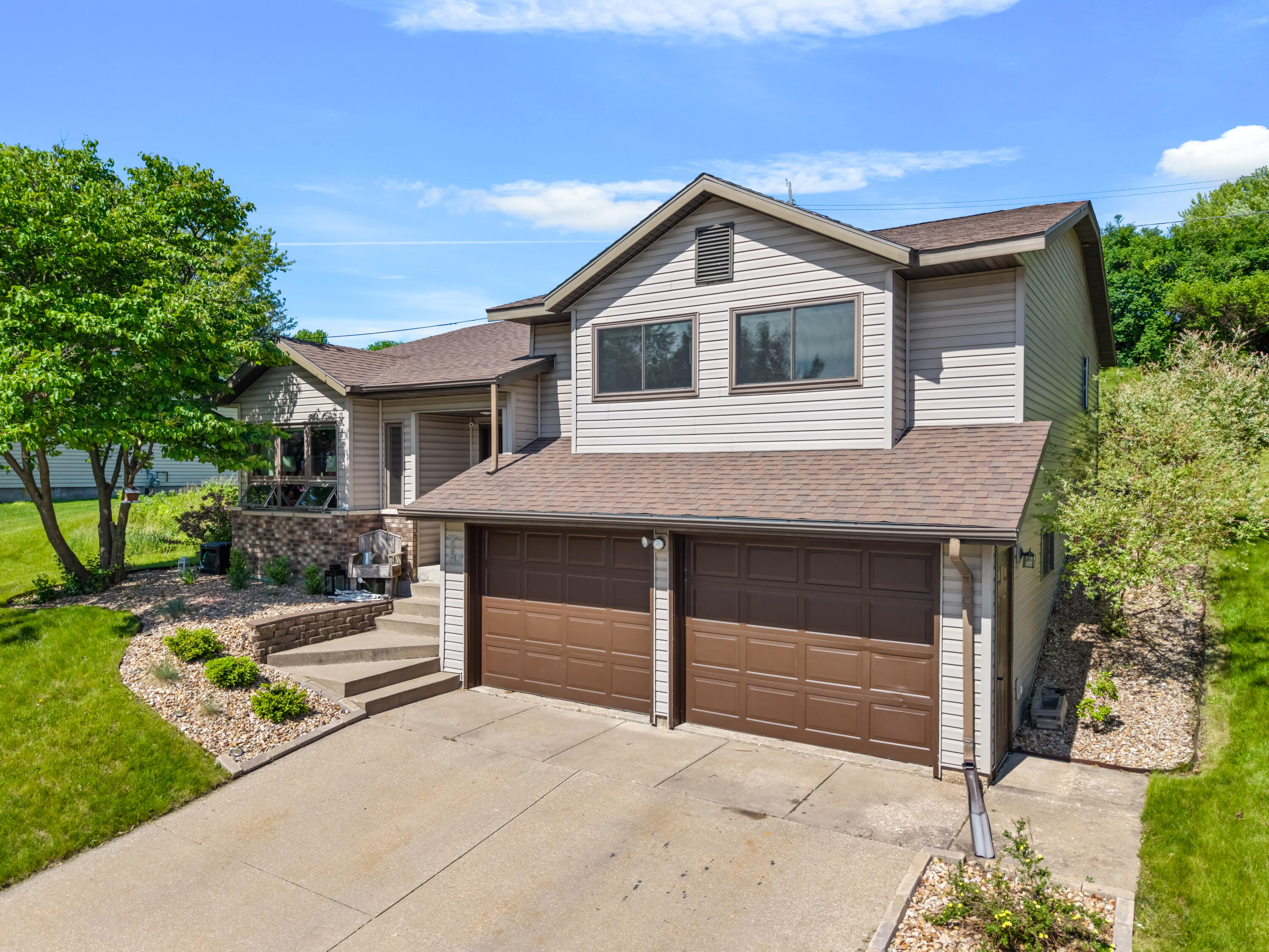 712 Juniper La Crescent MN 55947 1964305 image1