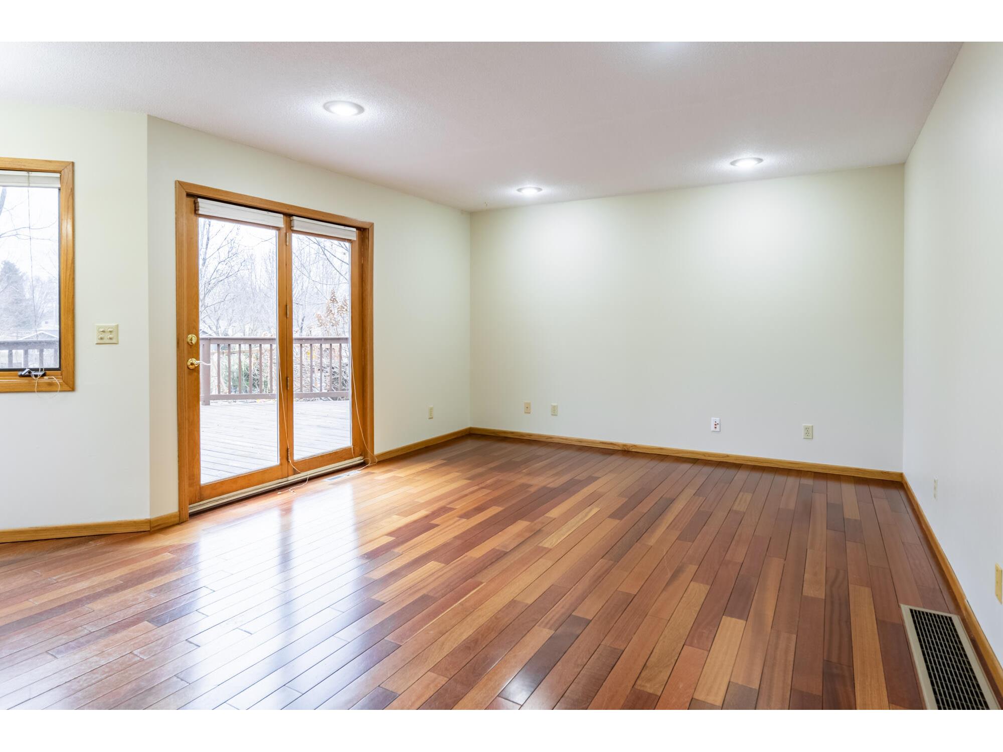 715 Lee West Salem WI 54669 - La Crosse River 1953287 image10