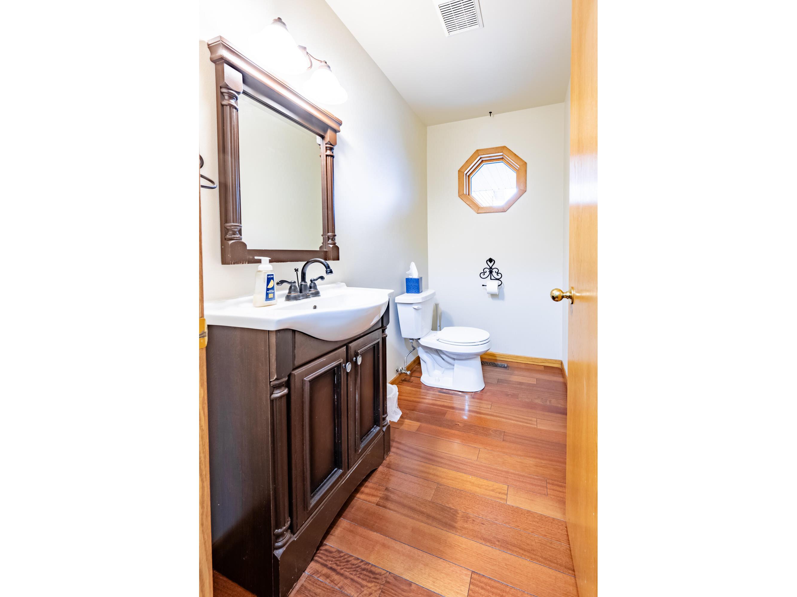 715 Lee West Salem WI 54669 - La Crosse River 1953287 image16