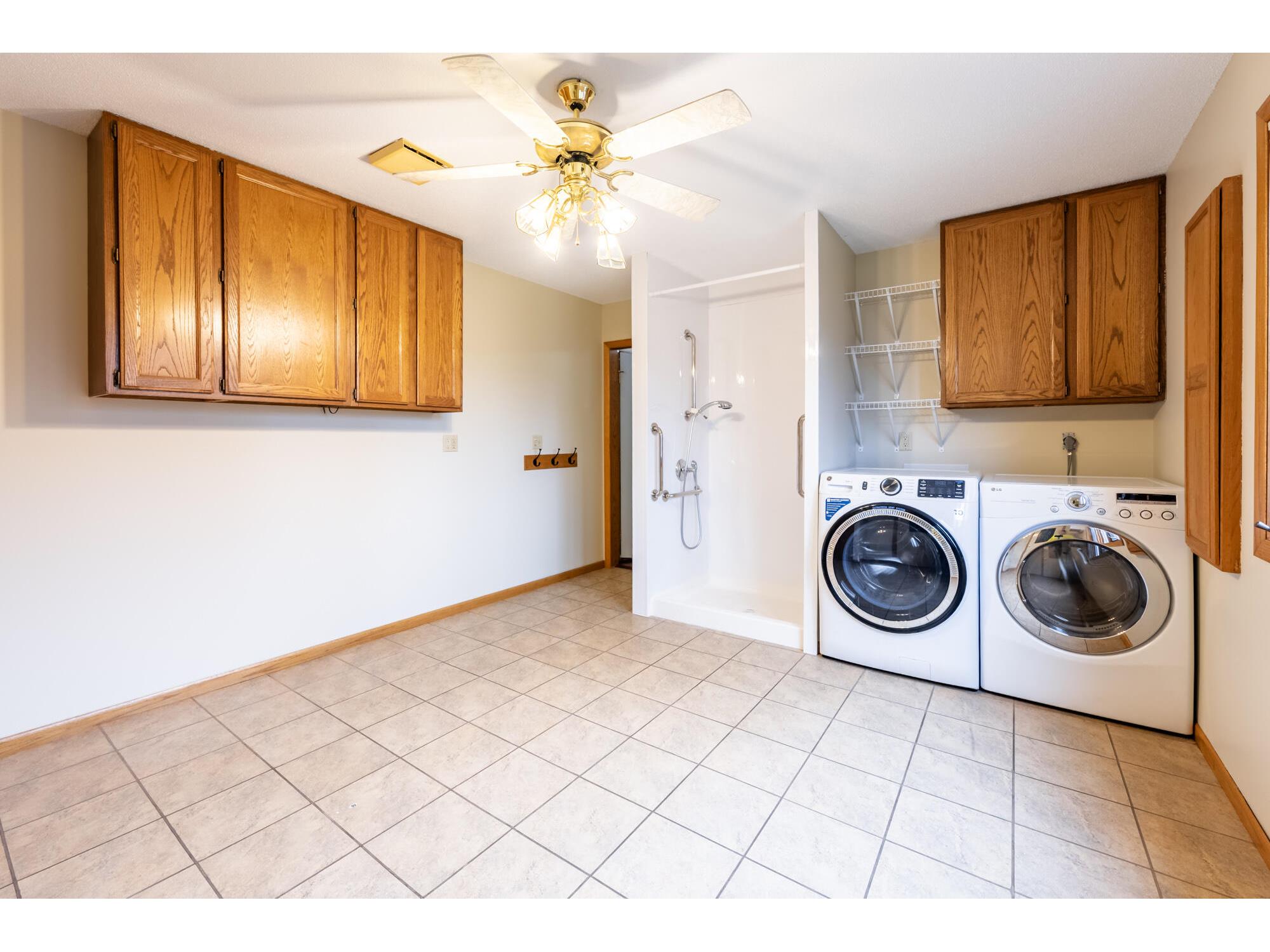 715 Lee West Salem WI 54669 - La Crosse River 1953287 image18