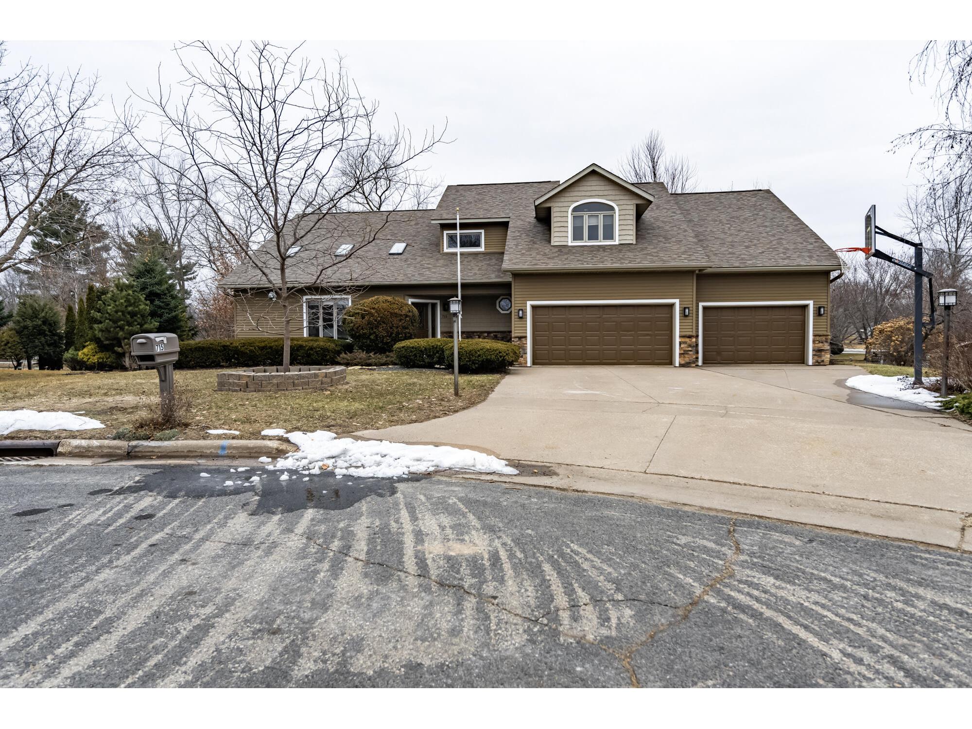 715 Lee West Salem WI 54669 - La Crosse River 1953287 image2