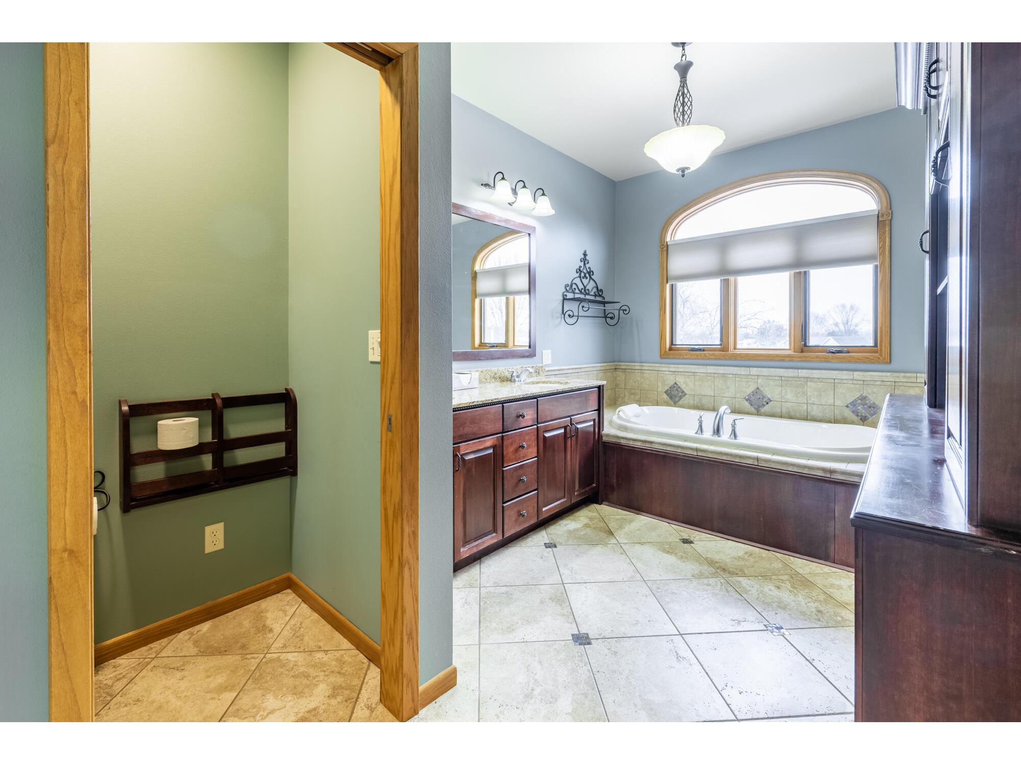 715 Lee West Salem WI 54669 - La Crosse River 1953287 image27