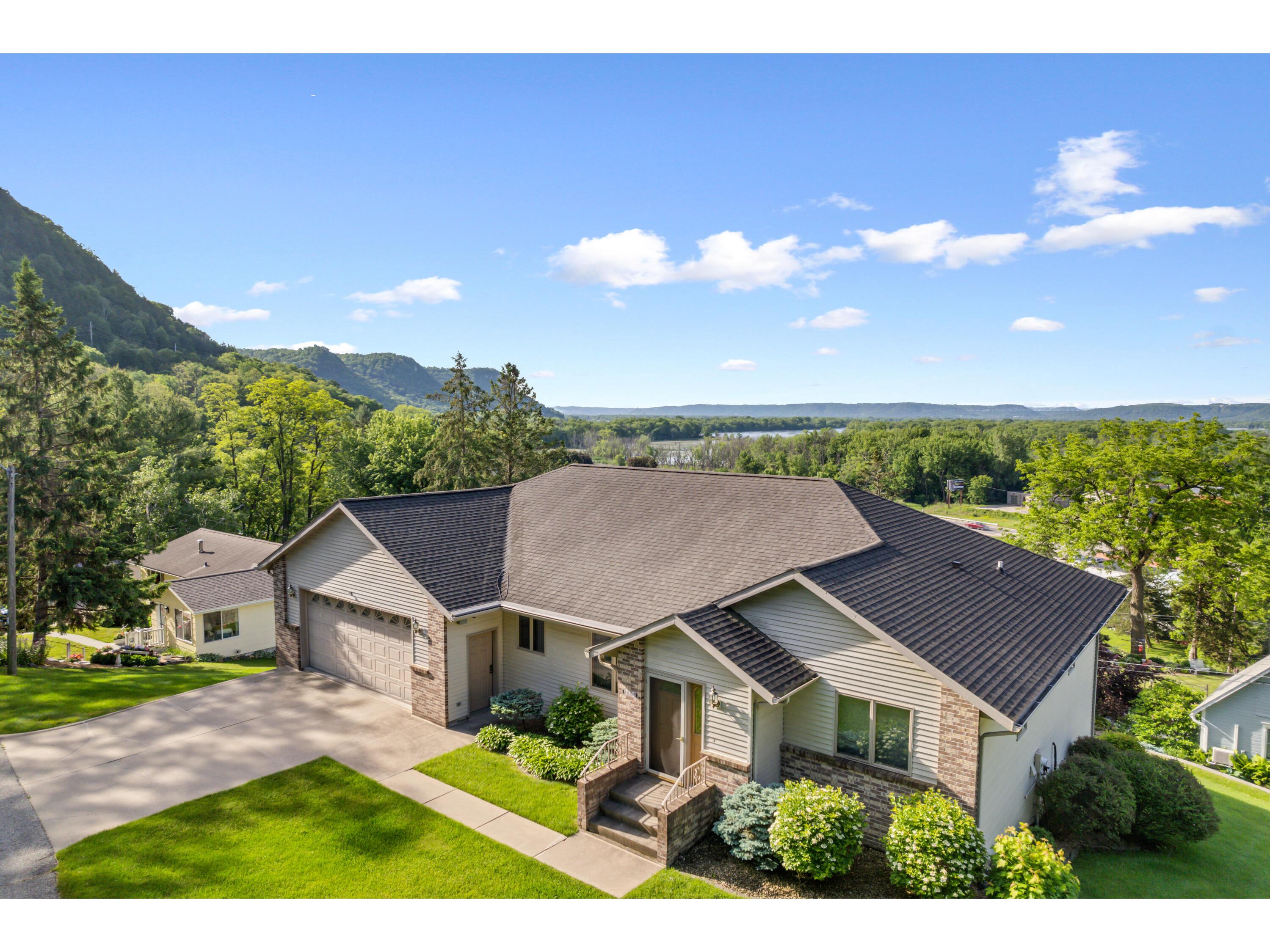 715 S Hill, Fountain City, WI, 54629 MLS 1880204 Edina Realty