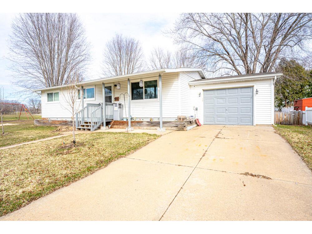 715 S Water Sparta WI 54656 1829359 image1