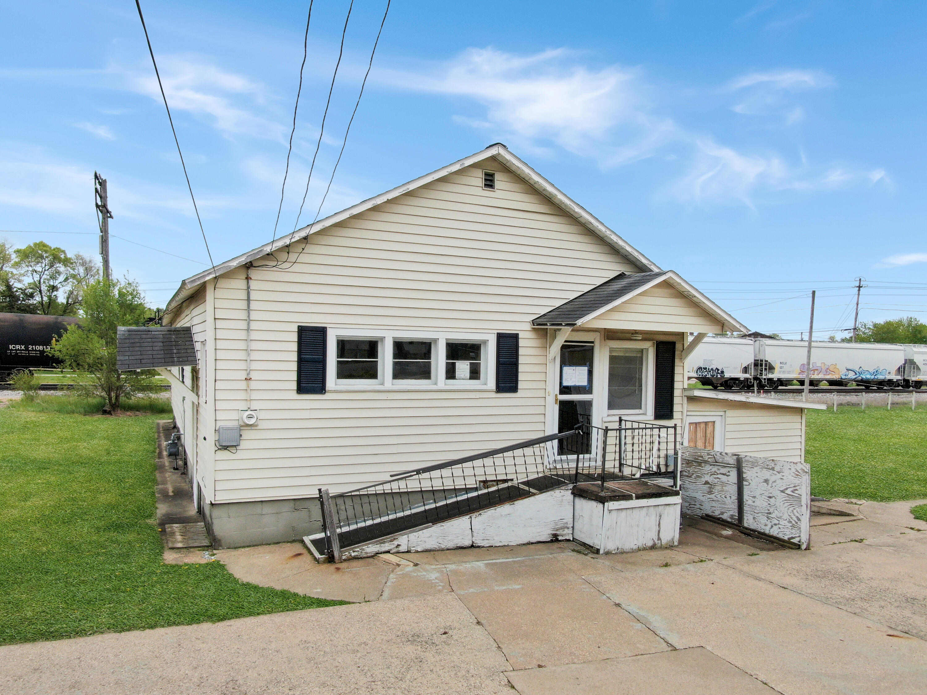 715 Wolcott Sparta WI 54656 1961904 image1