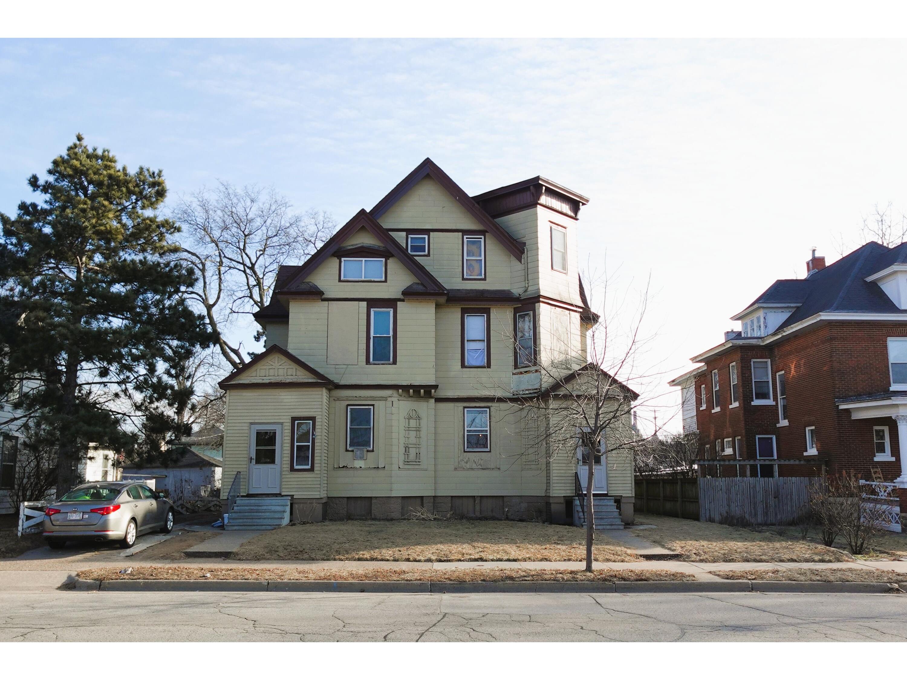 717 5th La Crosse WI 54601 1903575 image1