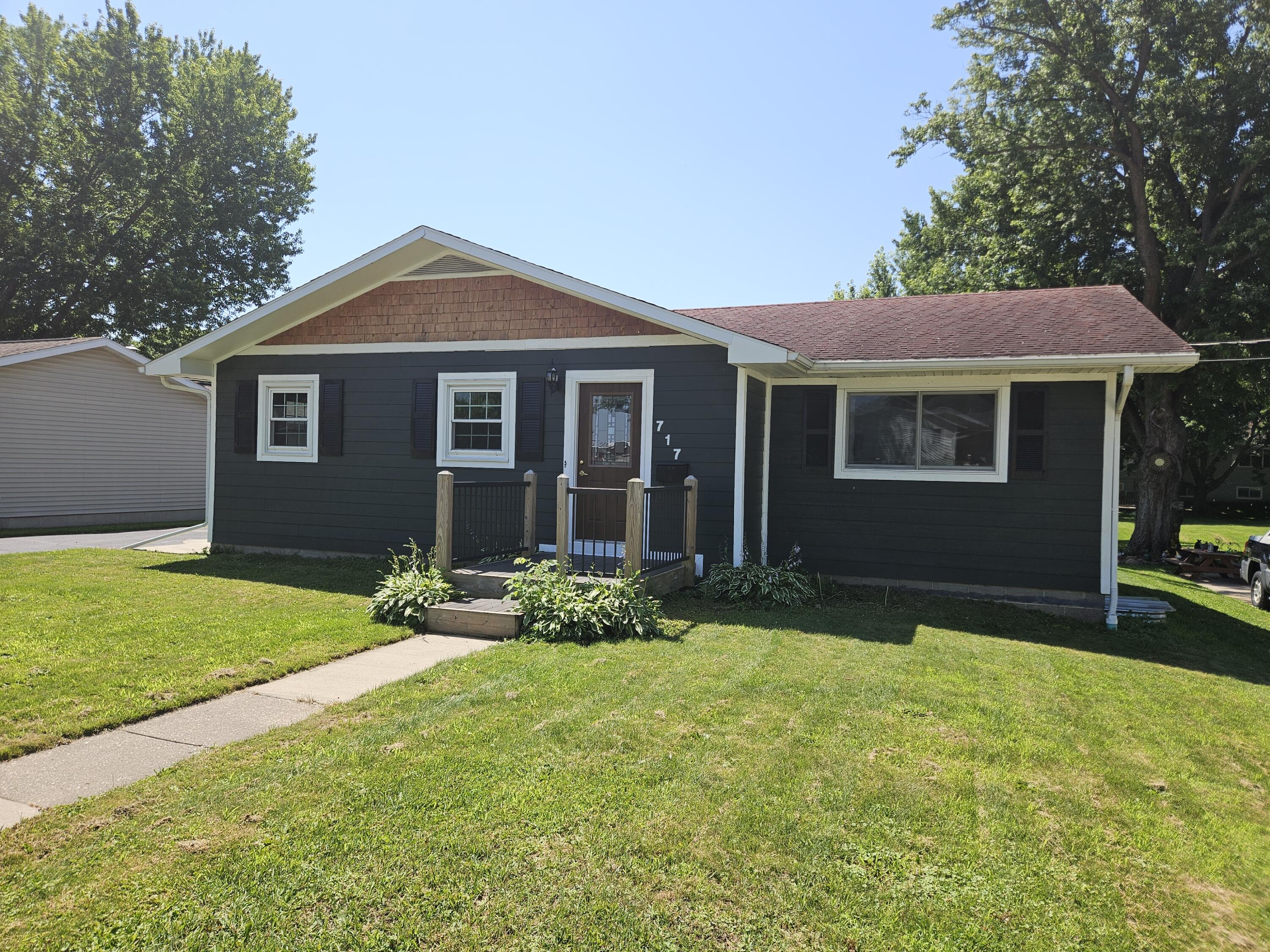 717 Austin St Sparta WI 54656 1970909 image1