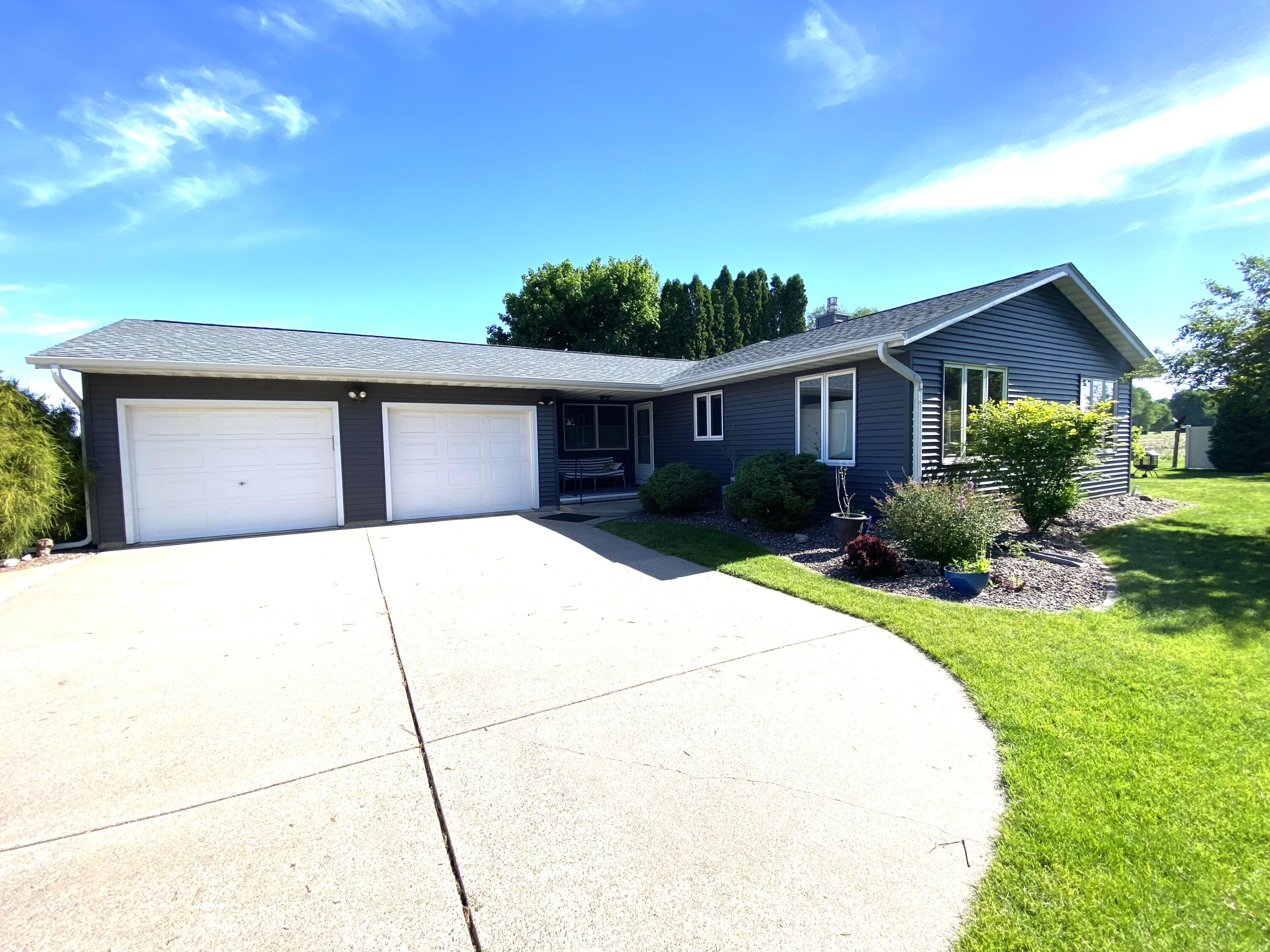 717 Mark West Salem WI 54669 1964366 image1