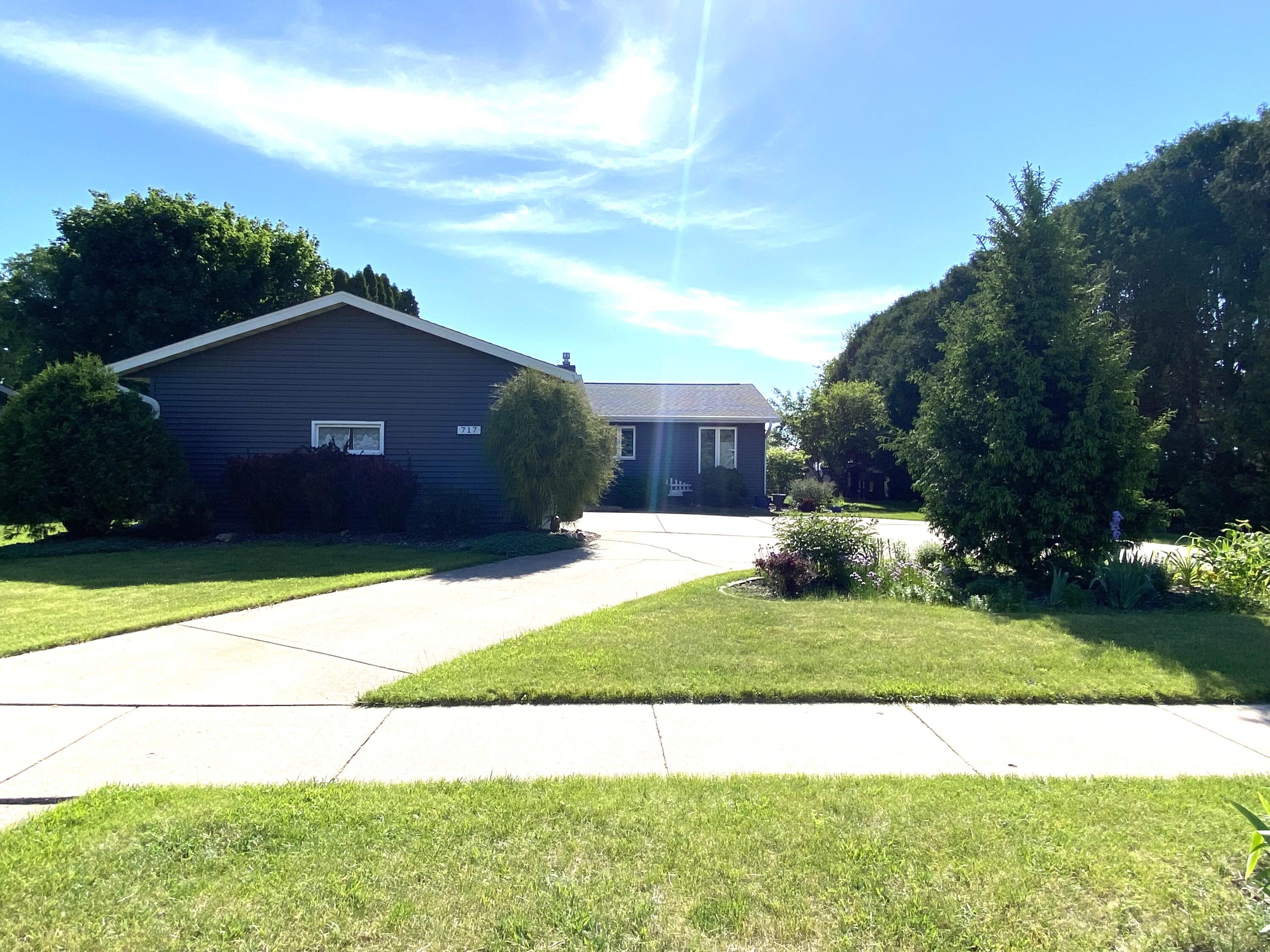 717 Mark West Salem WI 54669 1964366 image4