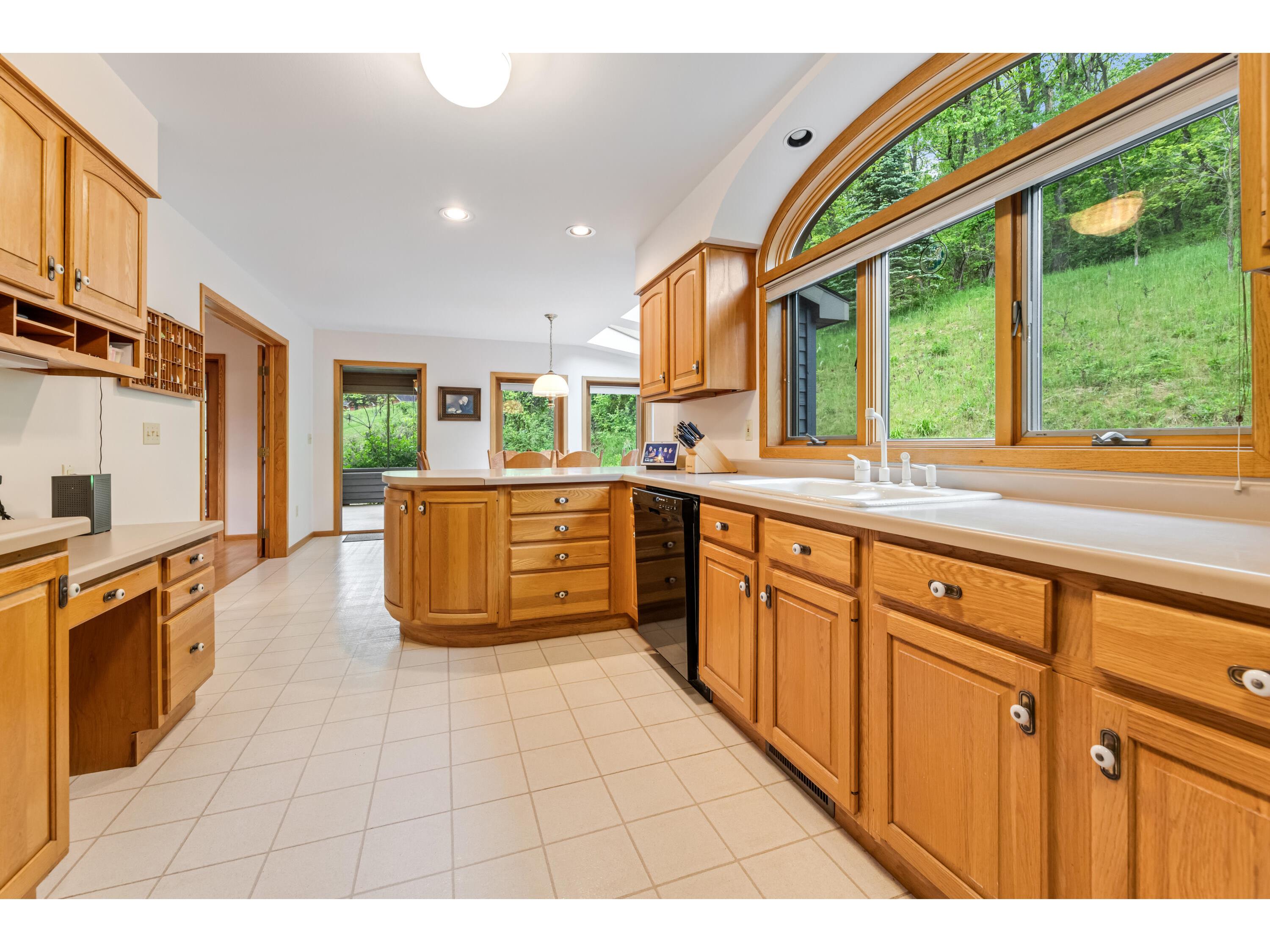 718 Spring Brook Wilson MN 55987 1963144 image15
