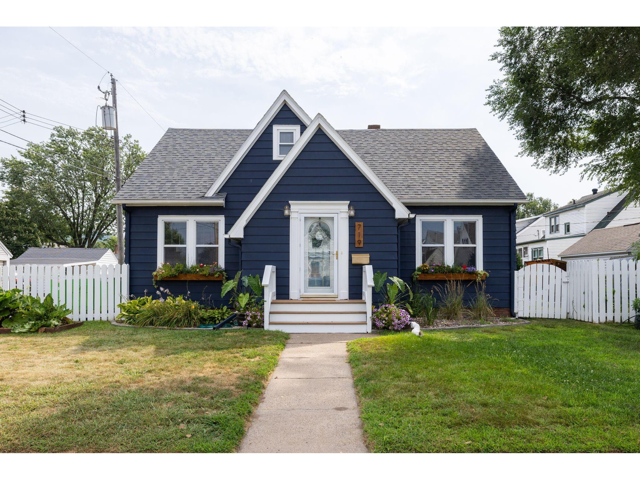 719 23rd La Crosse WI 54601 1934950 image1