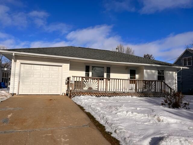 719 Washington Caledonia MN 55921 1821205 image1
