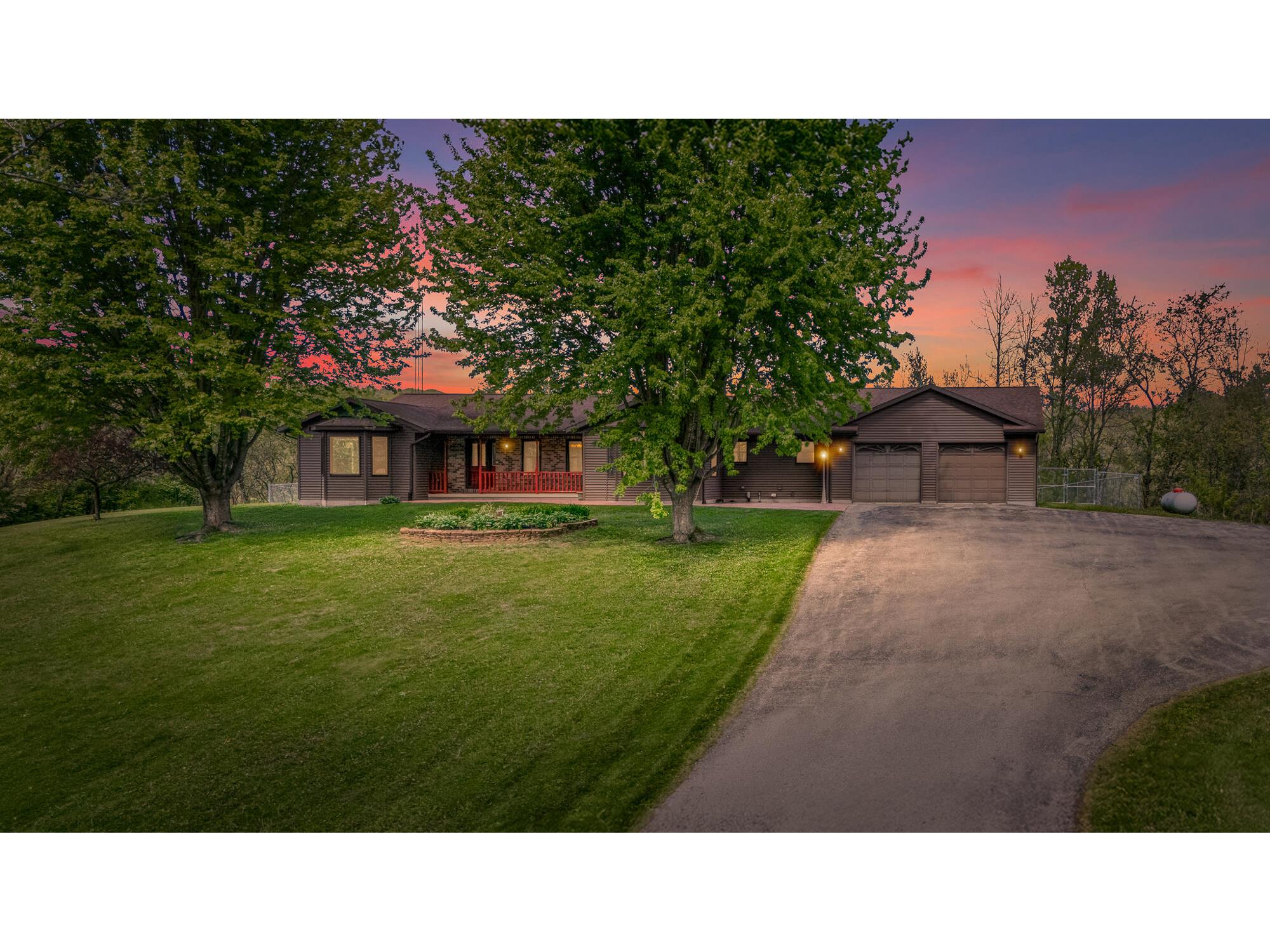 7208 Kate Leon WI 54656 1962614 image1