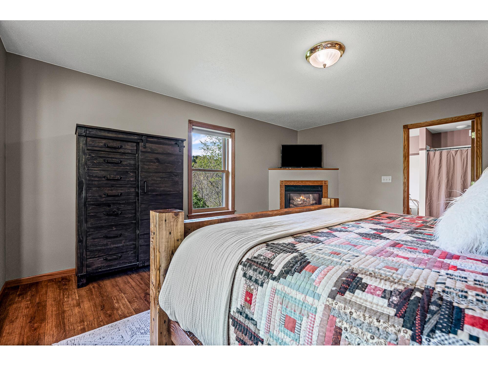7208 Kate Leon WI 54656 1962614 image17