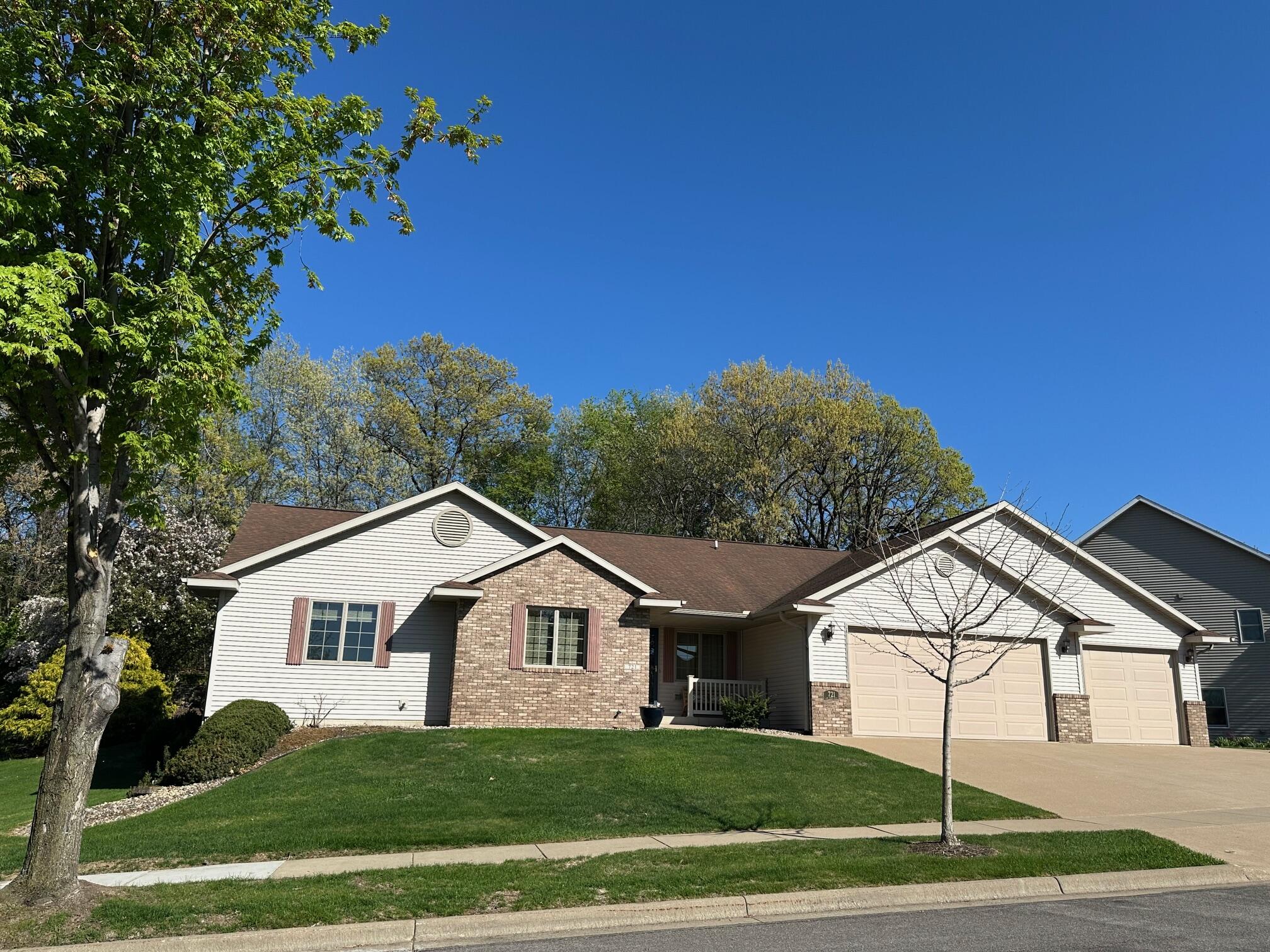 721 Oak Timber Onalaska WI 54650 1915499 image1