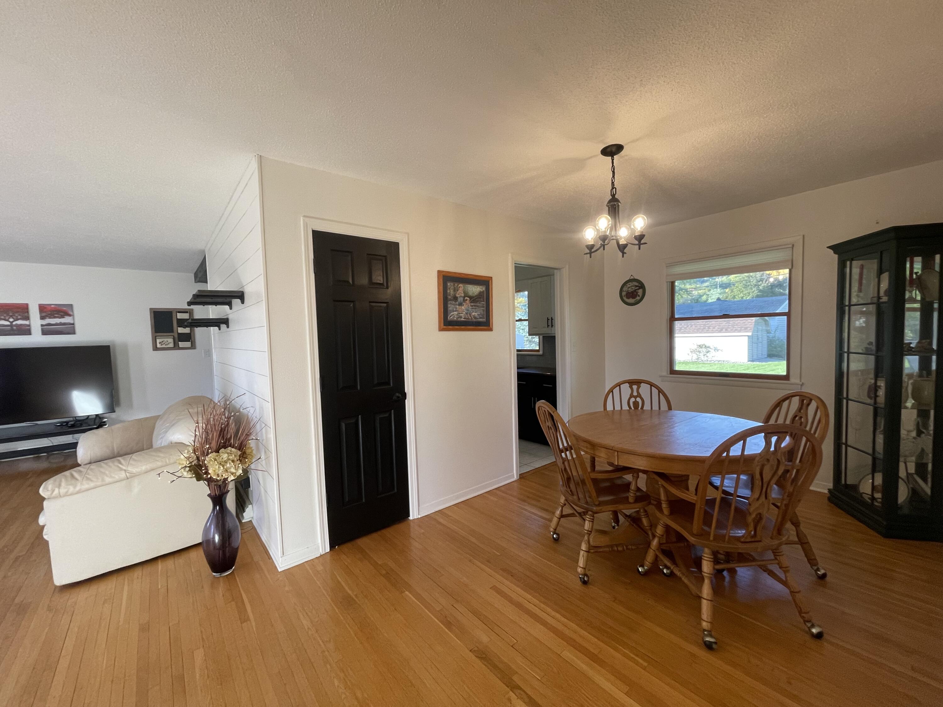 724 Welshire, La Crescent, MN, 55947 MLS 9109734 Edina Realty