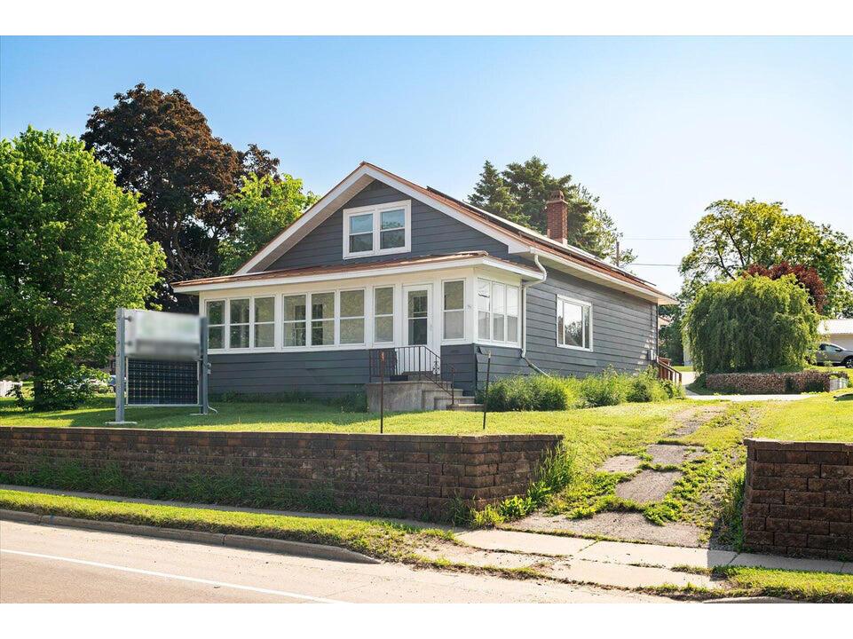 729 N Main Viroqua WI 54665 1921540 image1