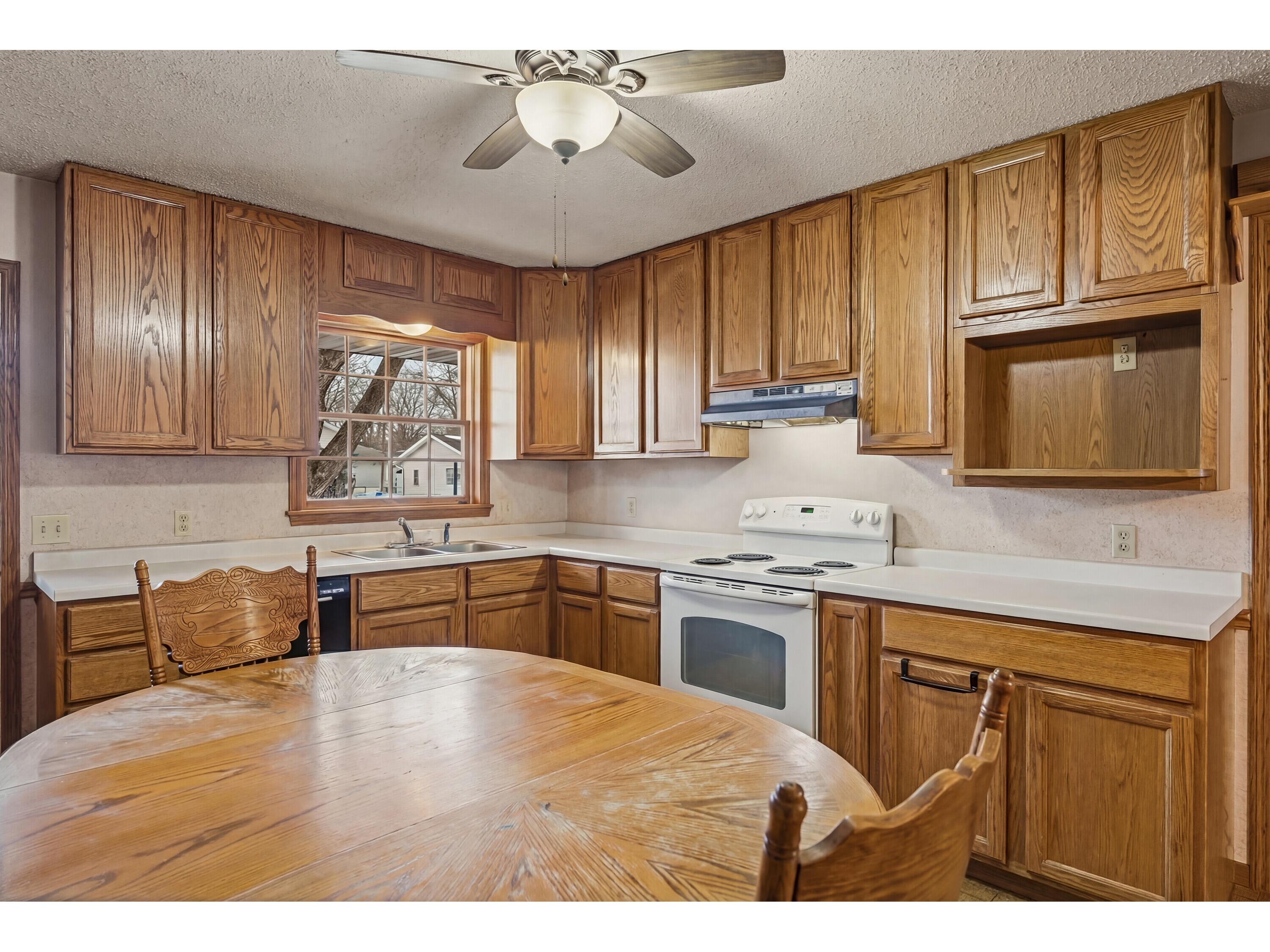 732 N Rusk Sparta WI 54656 1949993 image16