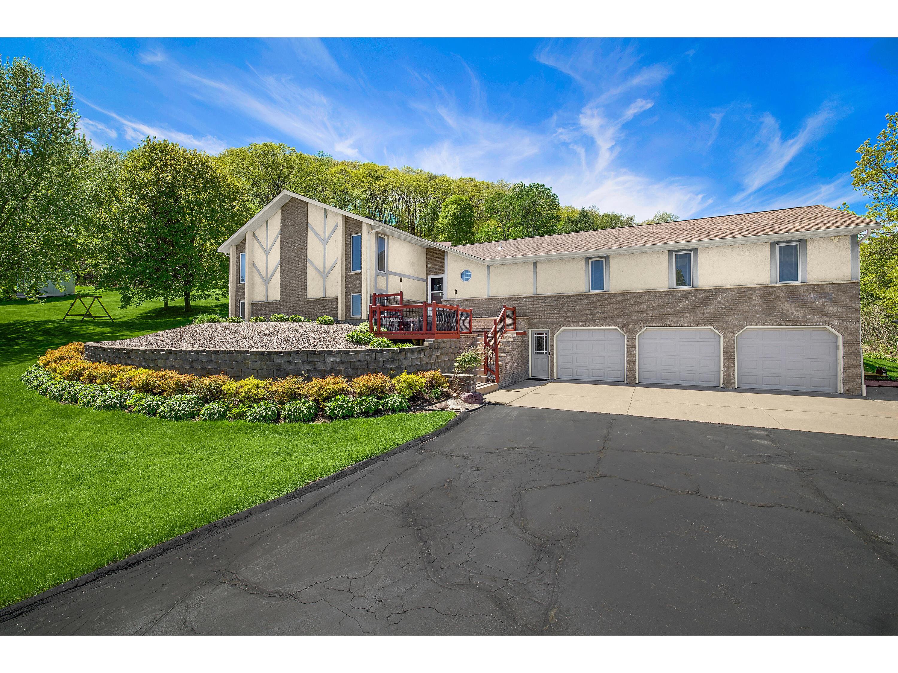 739 4th La Crescent MN 55947 1904081 image1