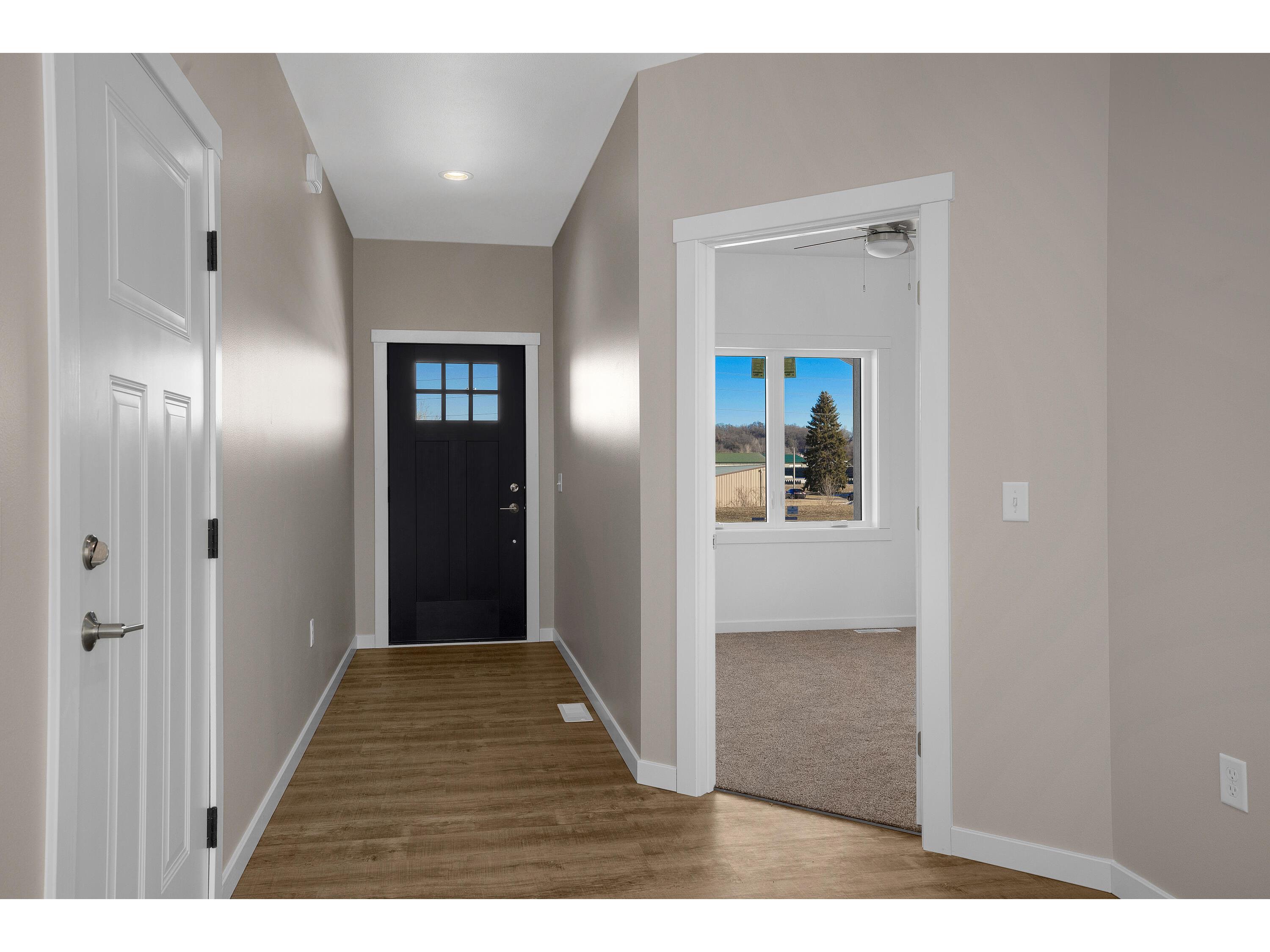 741 Crockett, Holmen, WI 54636 MLS 1814845 Edina Realty