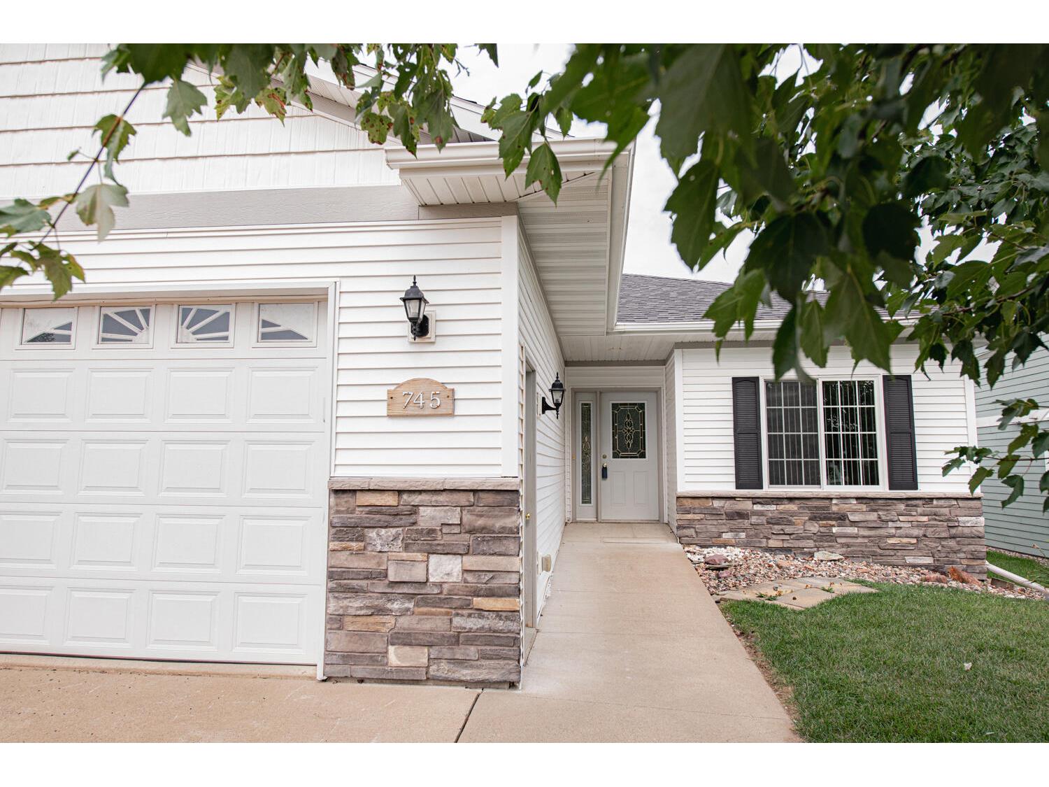 745 36th Goodview MN 55987 1928135 image1