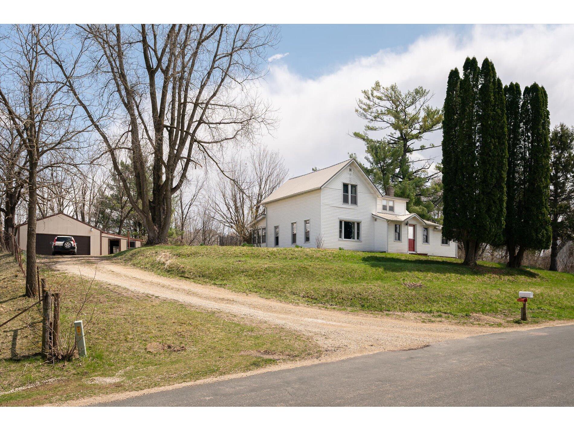 754 N Seelyburg La Farge WI 54639 1832293 image1