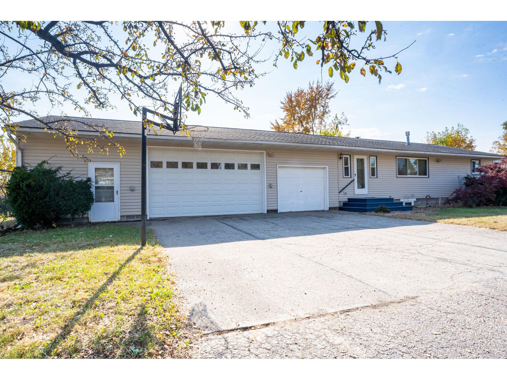 756 Domke Onalaska WI 54650 1894682 image1