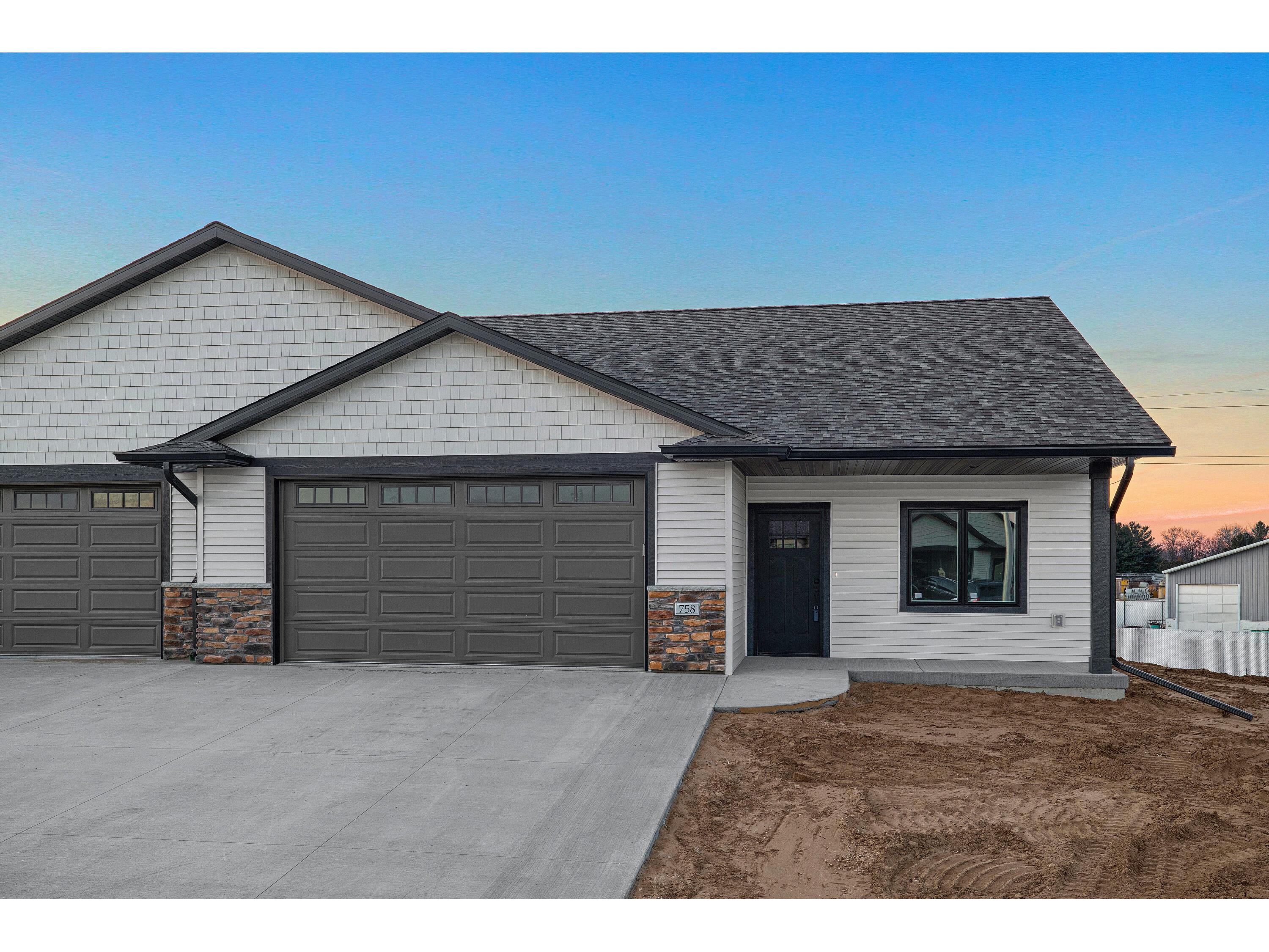 758 Crockett Holmen WI 54636 1869692 image1