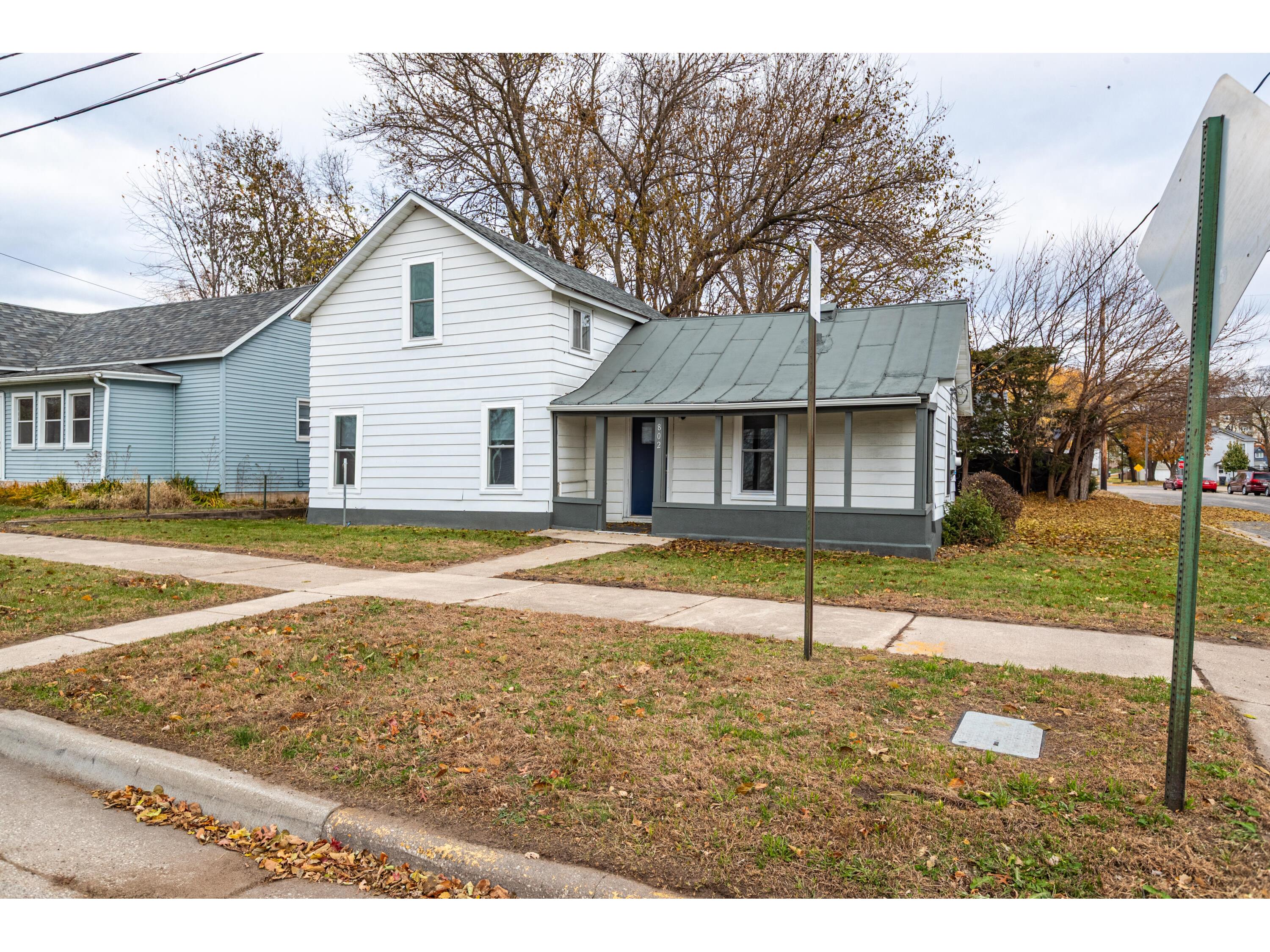 802 Charles La Crosse WI 54603 1942630 image1