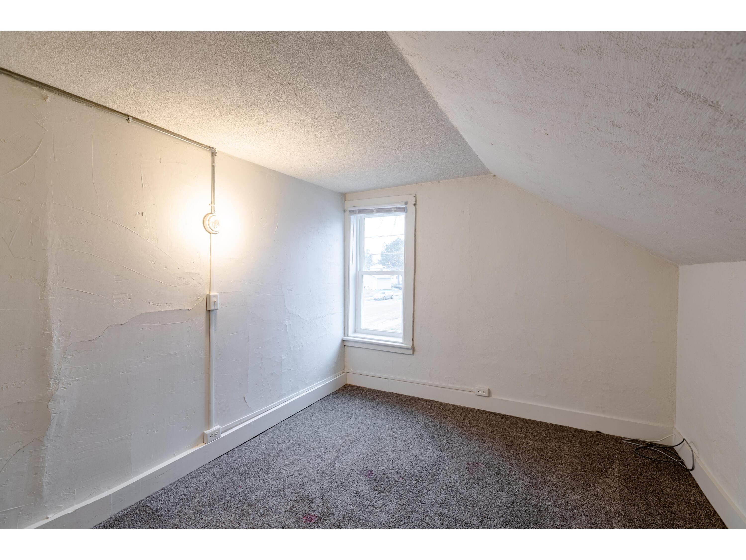 802 Charles La Crosse WI 54603 1942630 image17