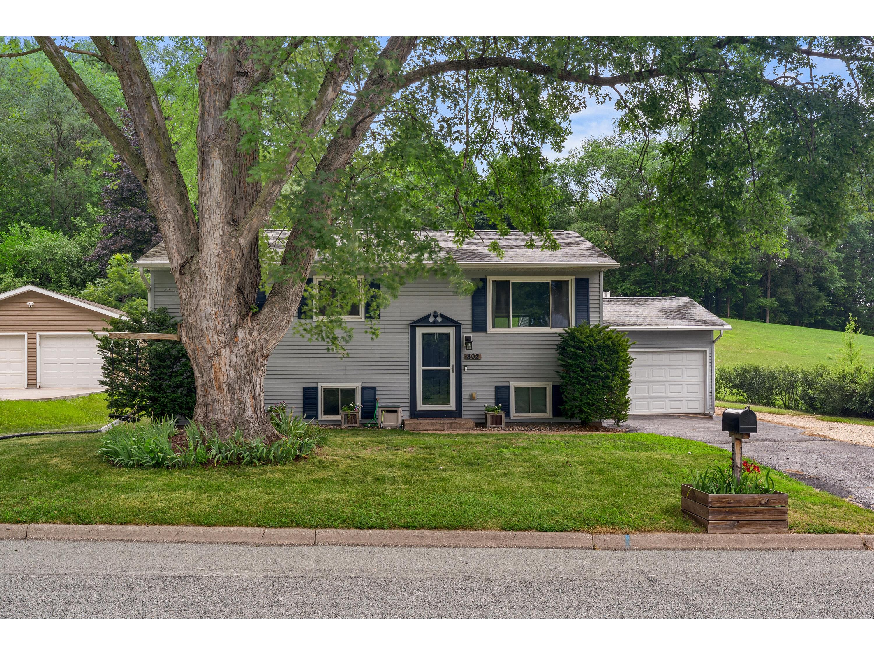 802 6th Onalaska WI 54650 1927239 image1