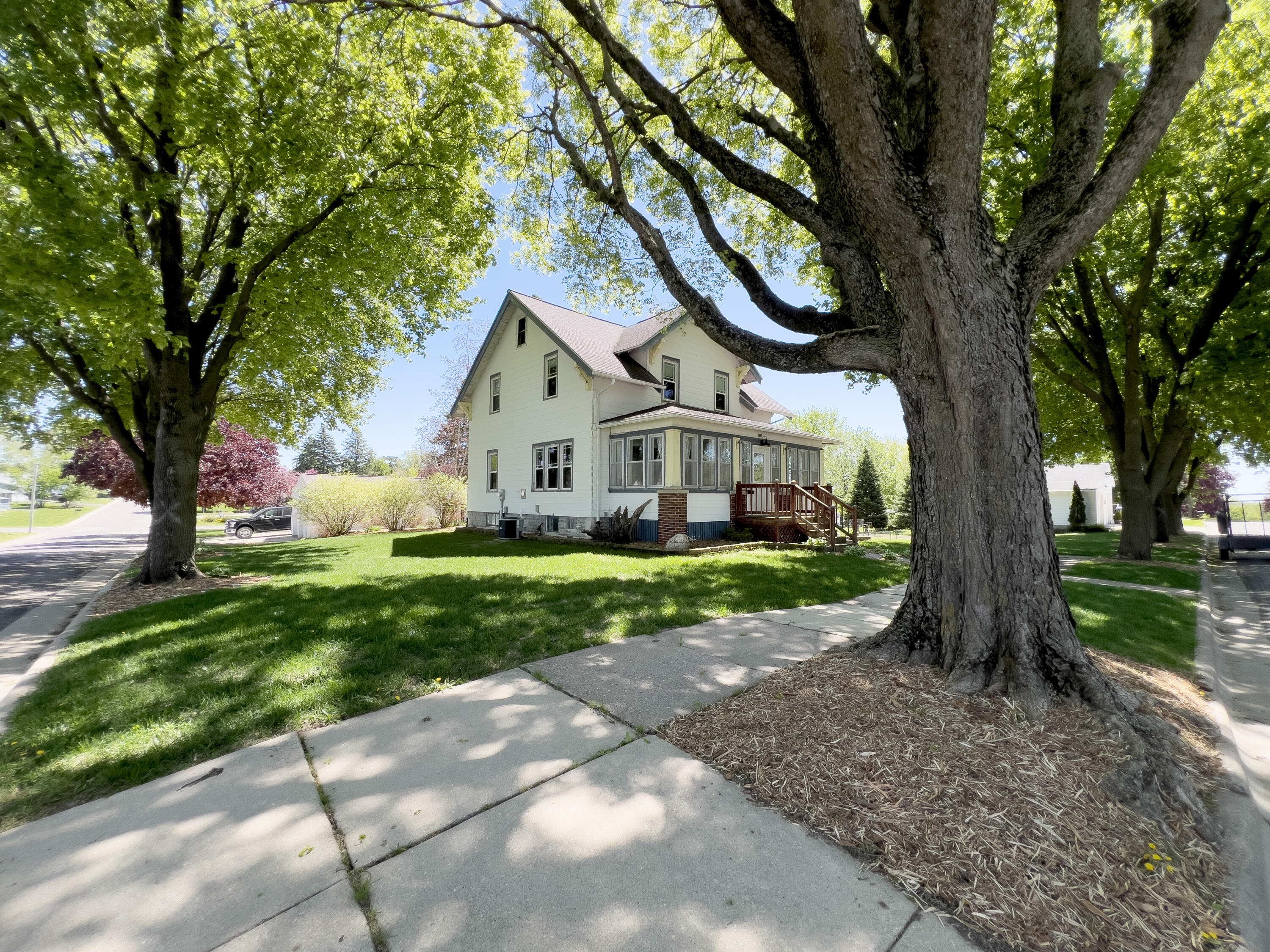 803 Pine Caledonia MN 55921 1968905 image1