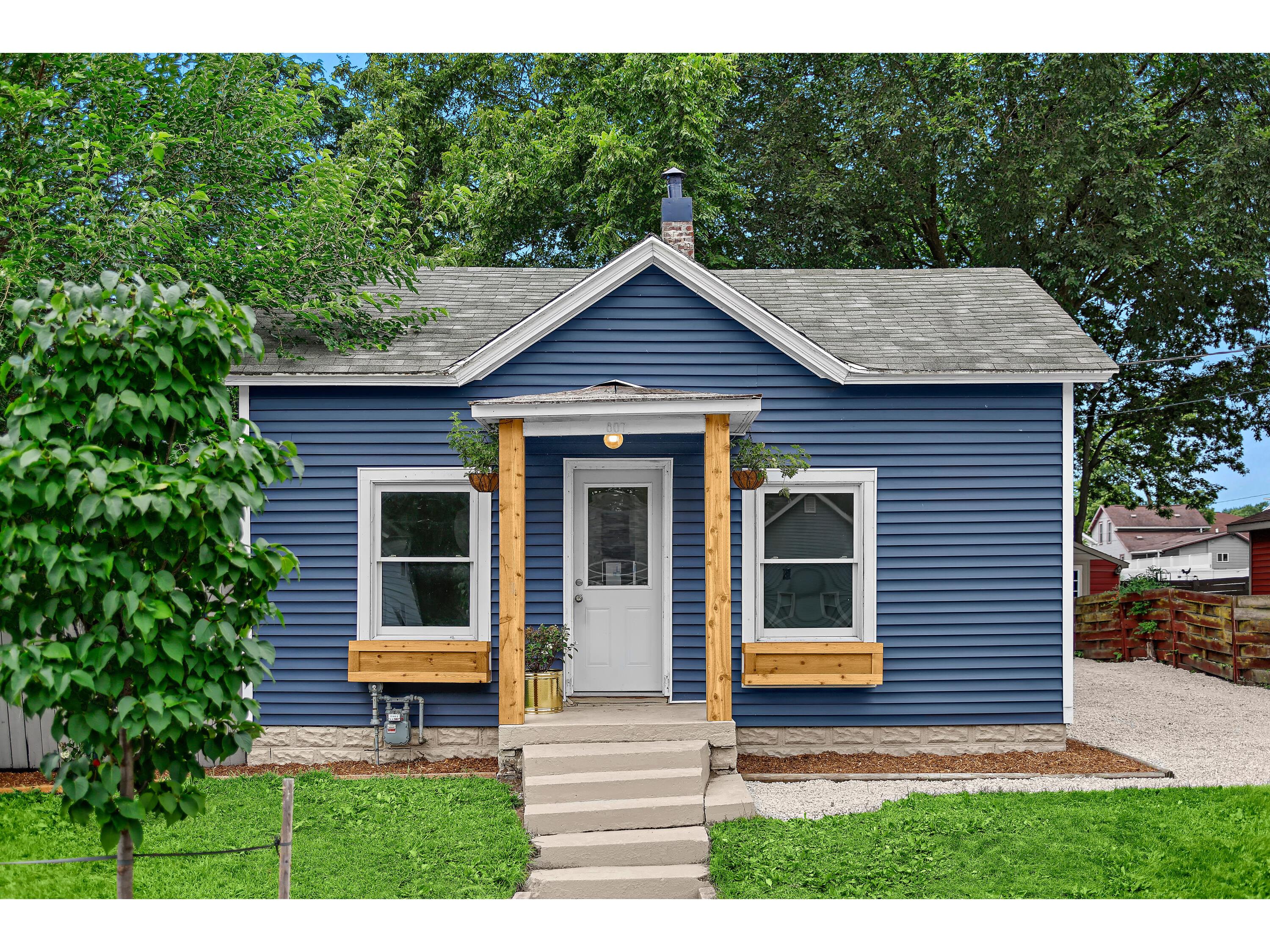 807 Charles La Crosse WI 54603 1922064 image1