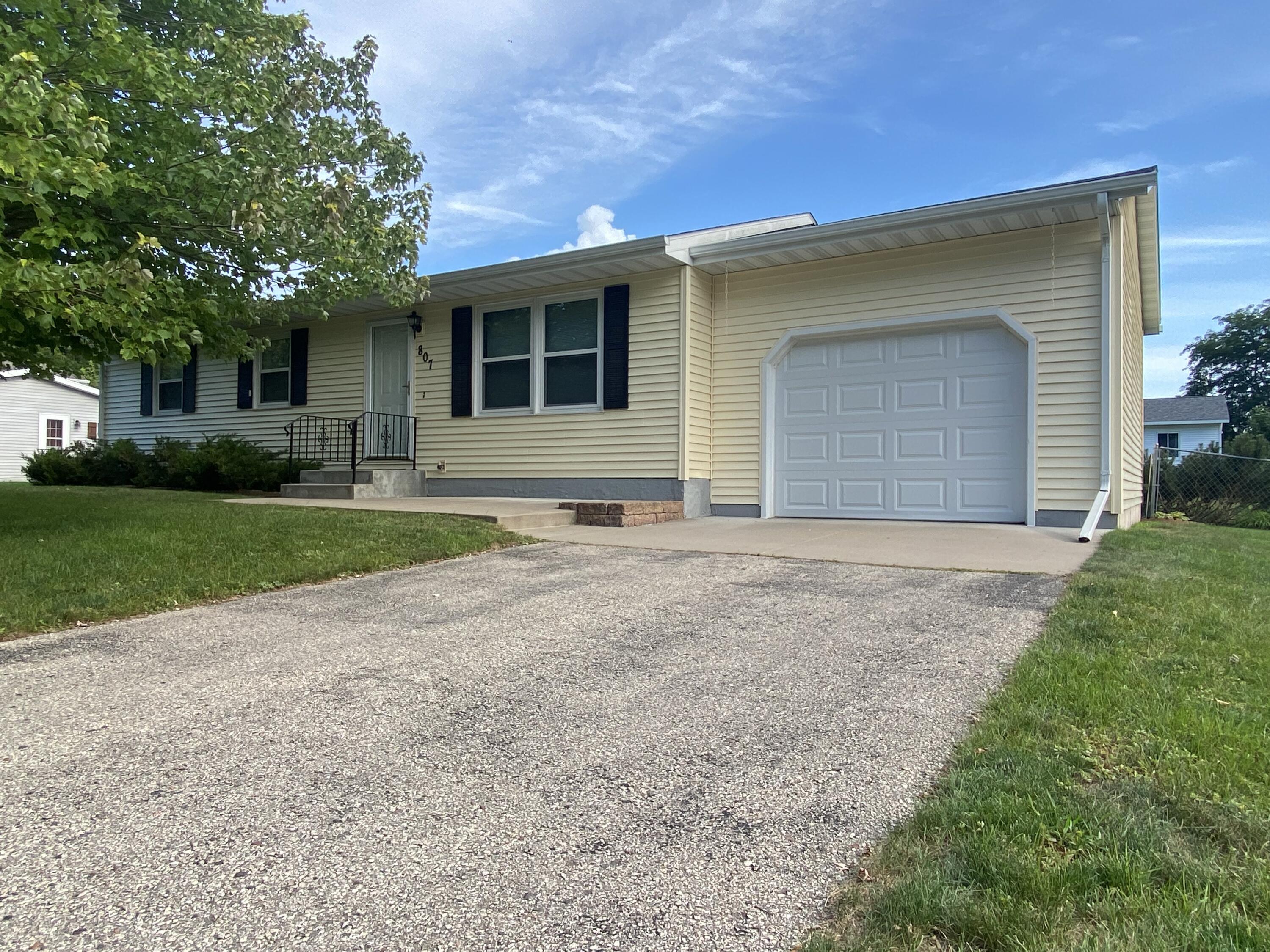 807 Evergreen Holmen WI 54636 1845167 image1