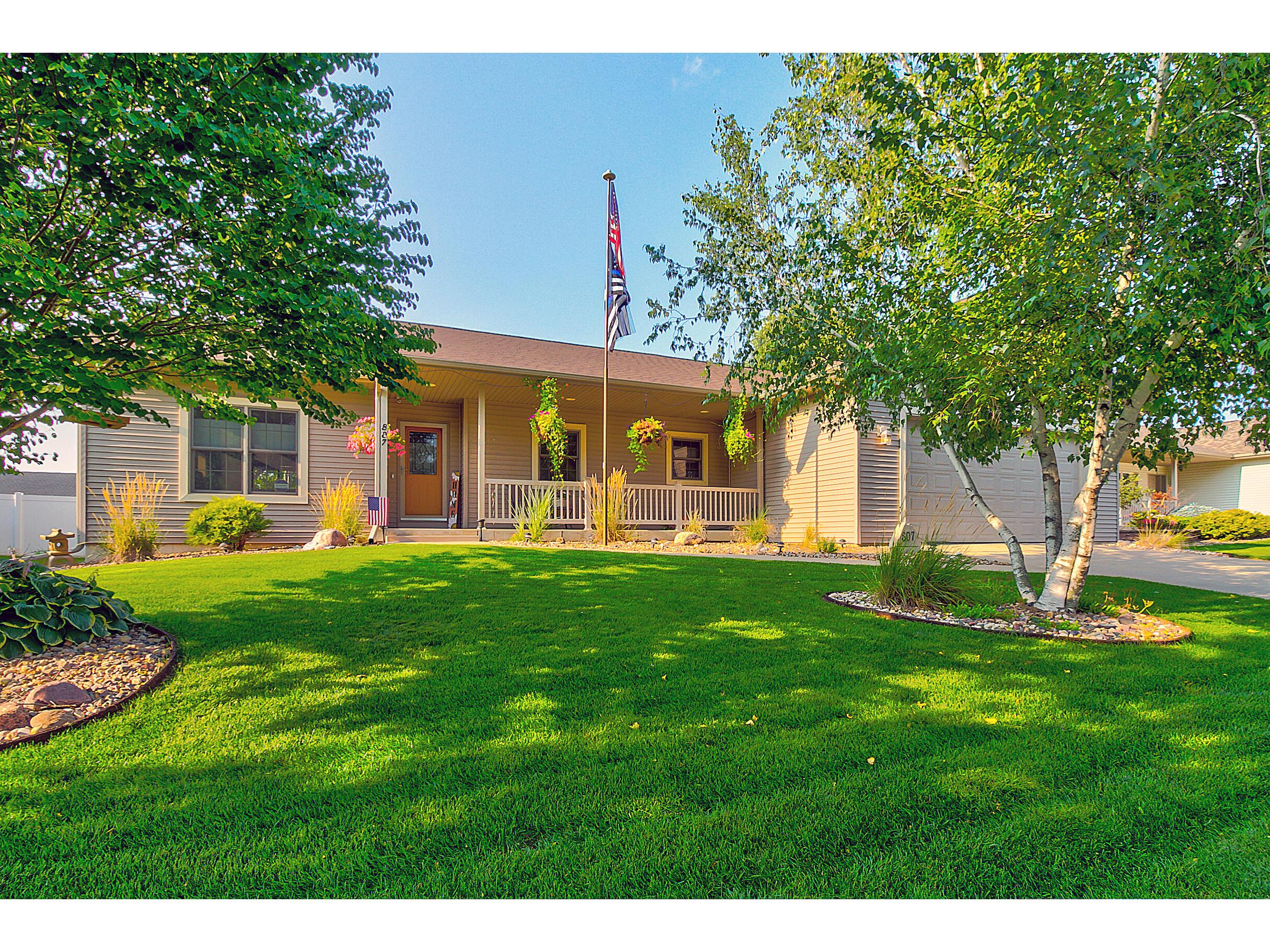 807 Greenwood Holmen WI 54636 1846037 image1