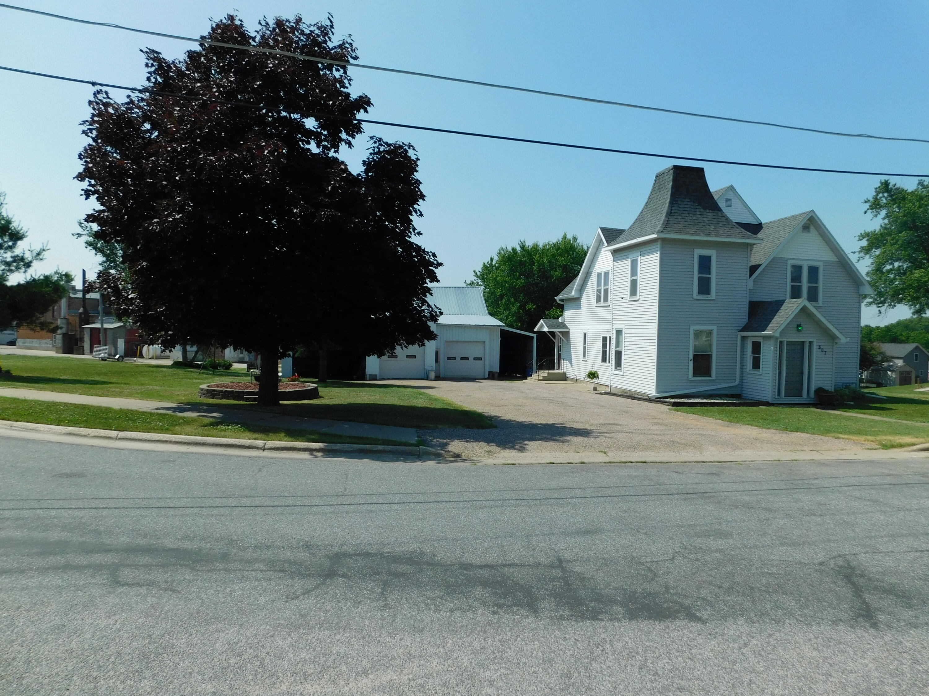 807 Wisconsin, Cashton, WI, 54619 MLS 1839204 Edina Realty