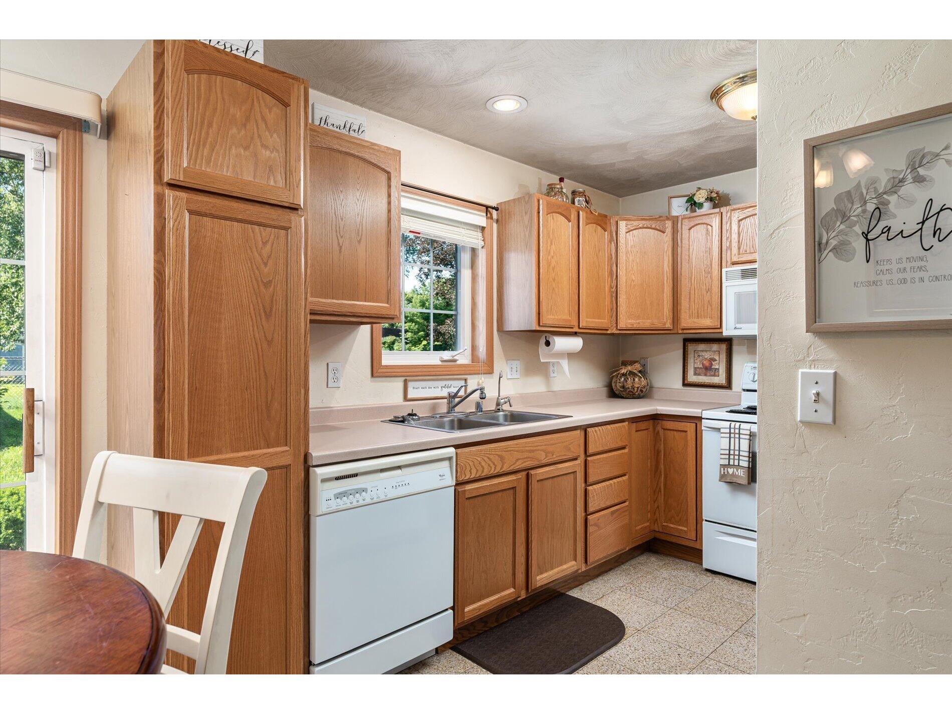 808 Cedar La Crescent MN 55947 1969368 image2