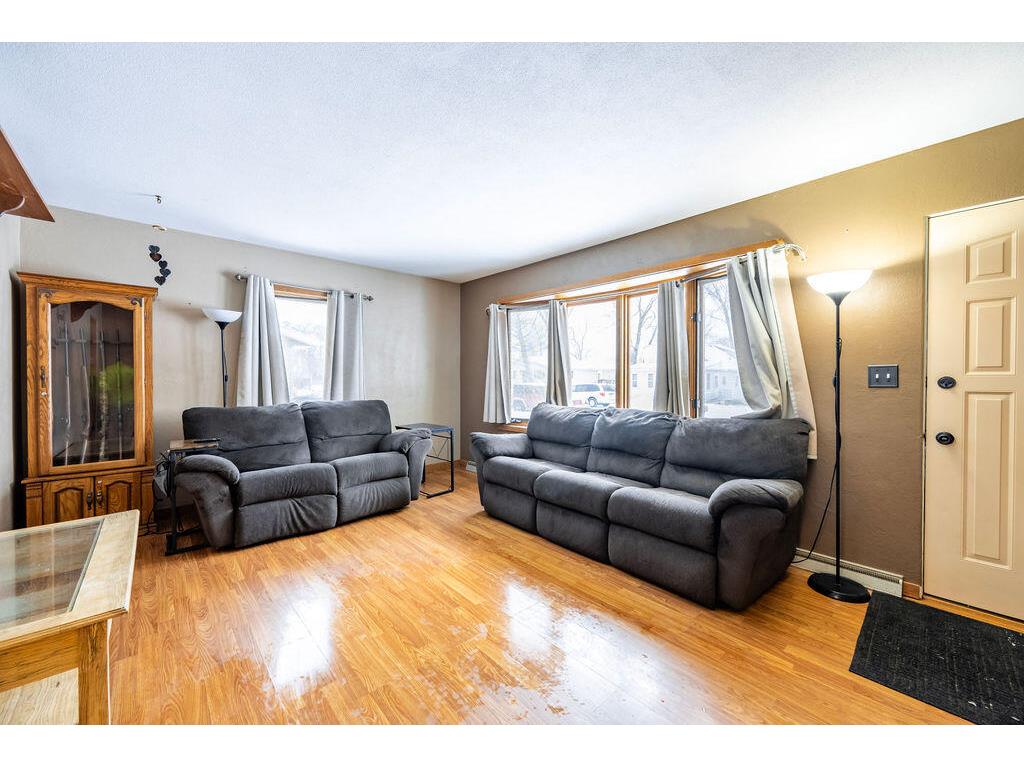 811 Pierce Onalaska WI 54650 1948711 image2