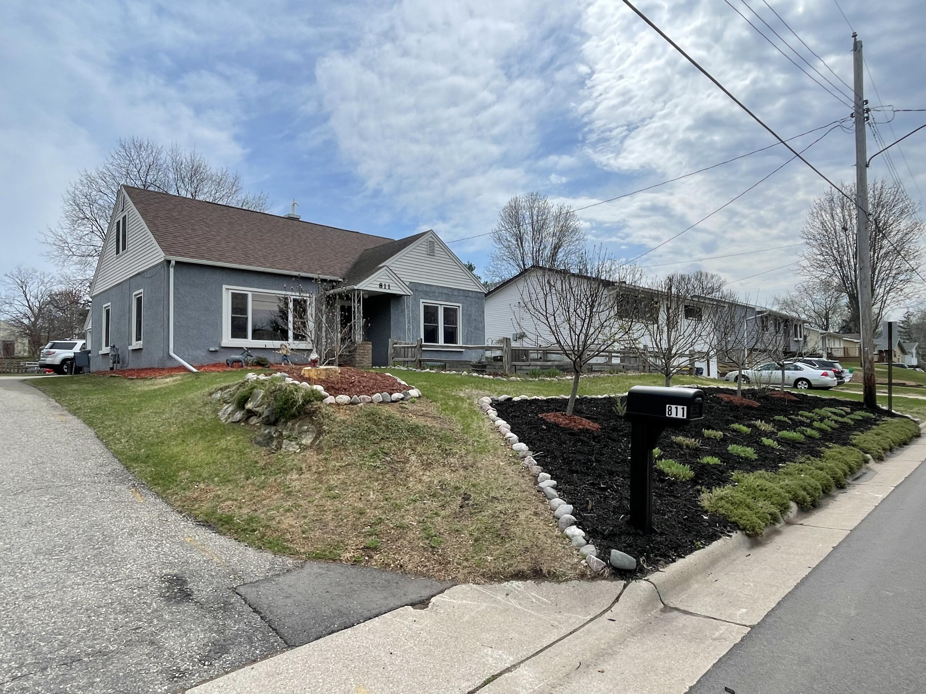 811 Spruce La Crescent MN 55947 1831071 image1