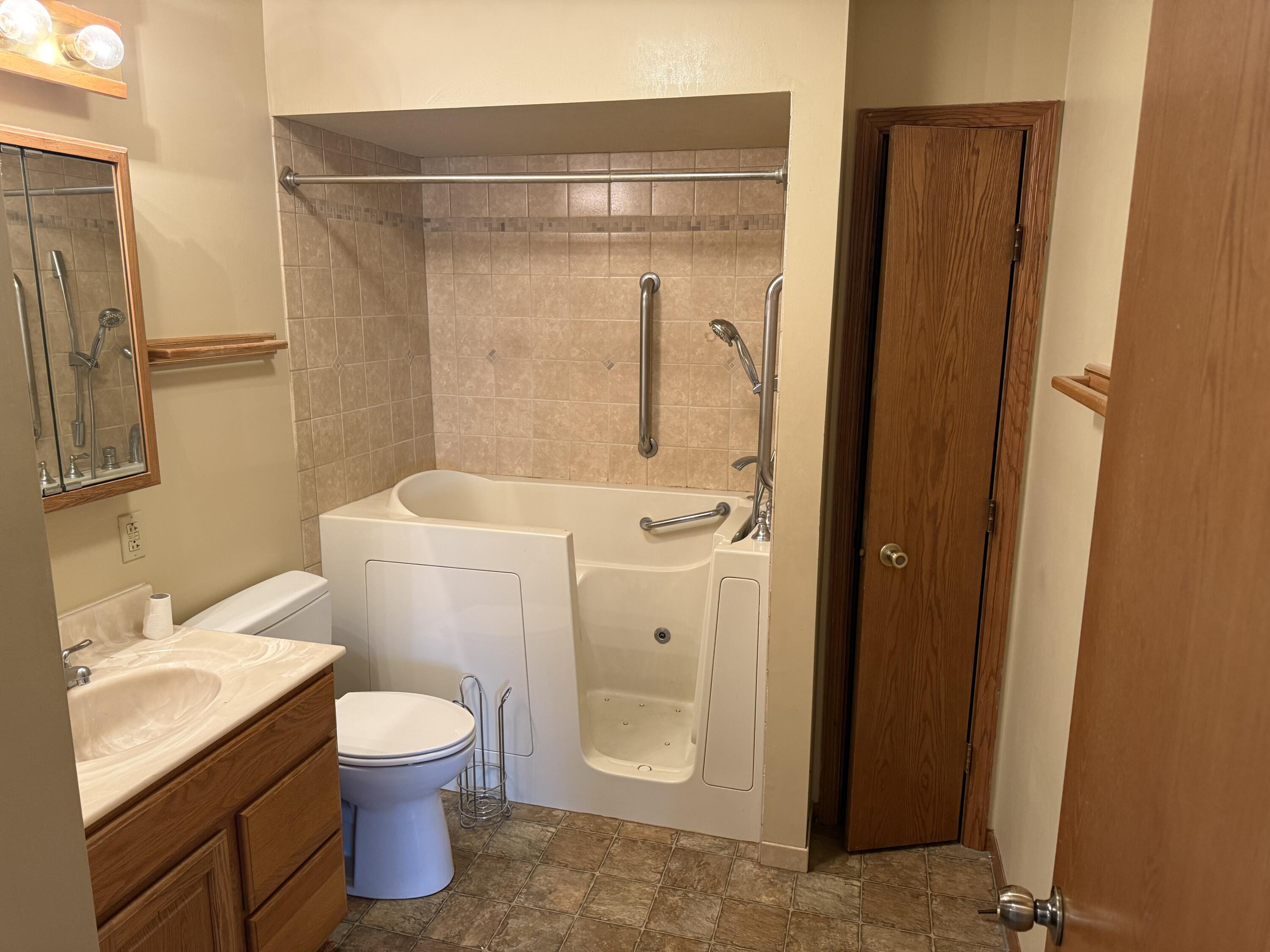 813 Hickory St Mauston WI 53948 1936366 image16