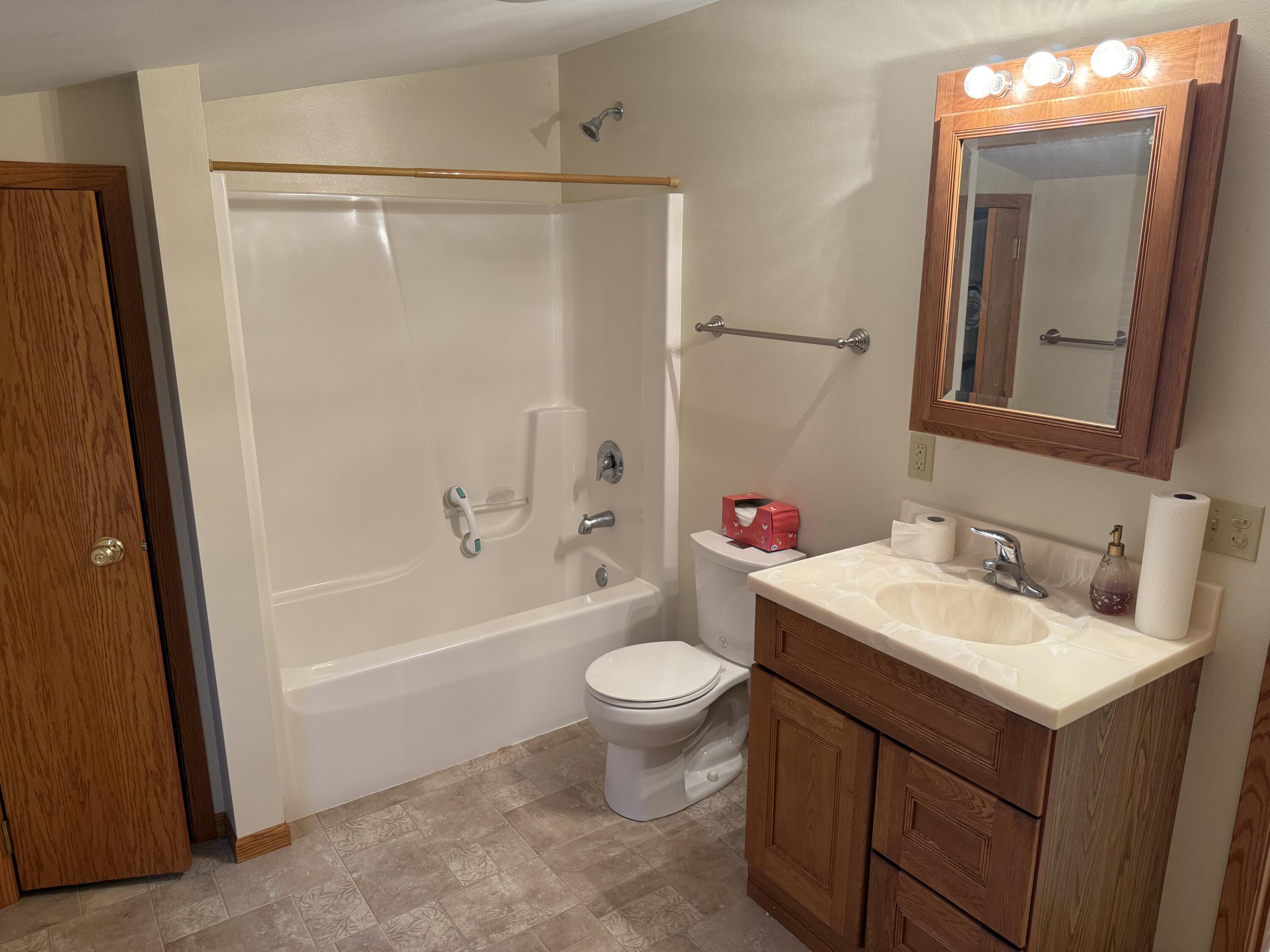 813 Hickory St Mauston WI 53948 1936366 image23