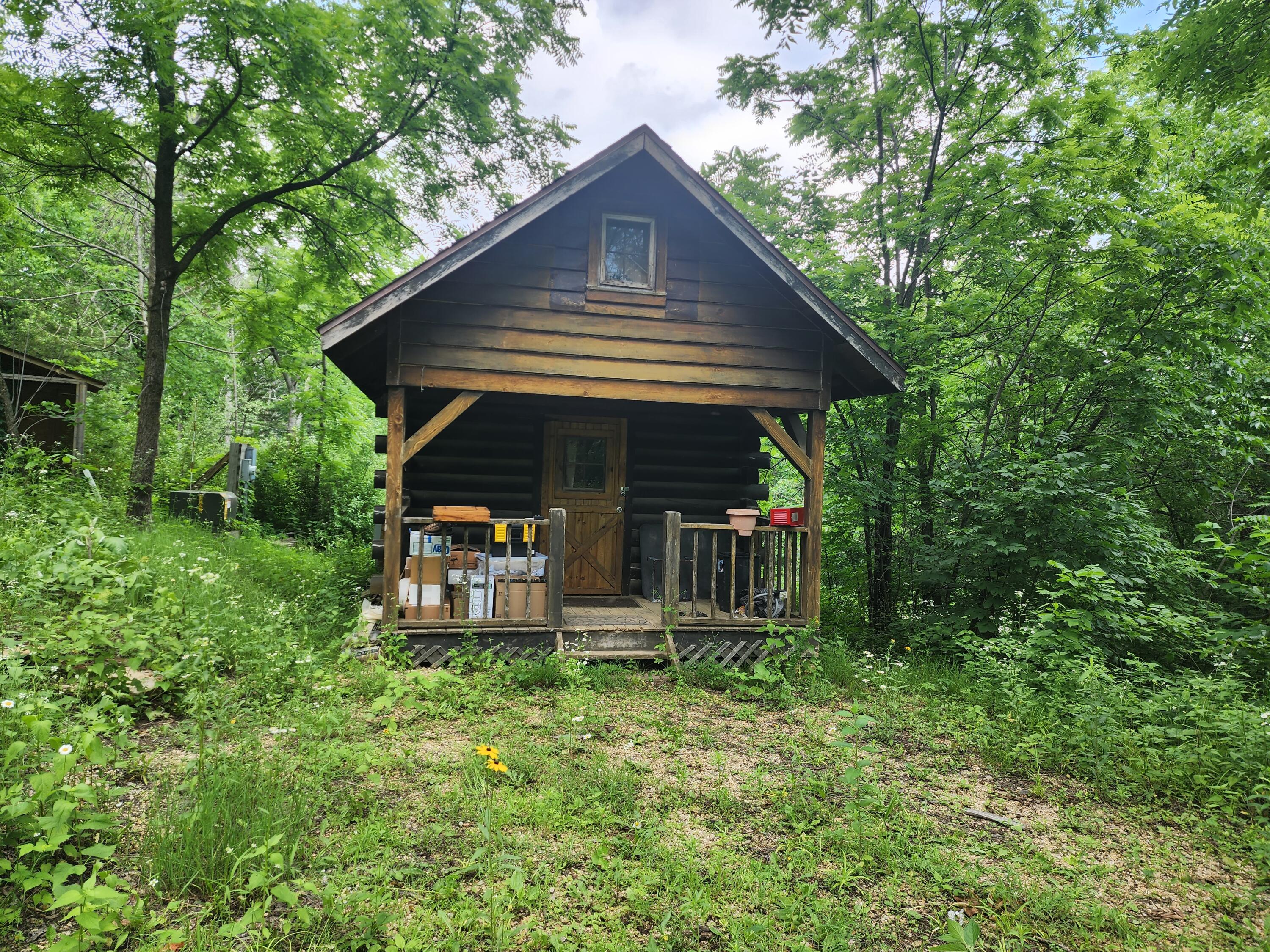 8194 Valley View Woodman WI 53816 1880859 image1