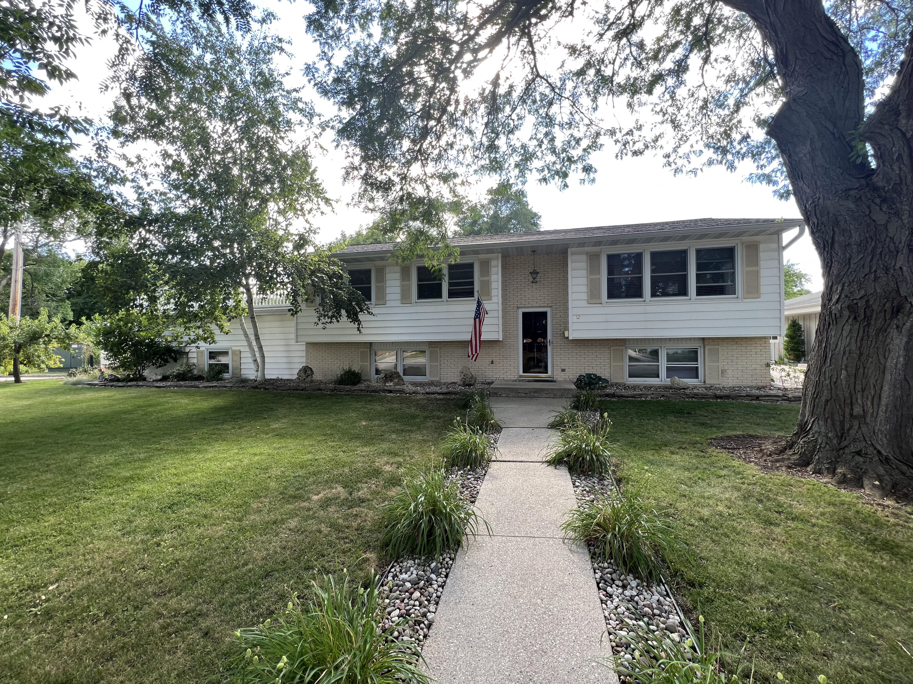 82 S Reserve ave, Fond Du Lac, WI, 54935 MLS 1805273 Edina Realty