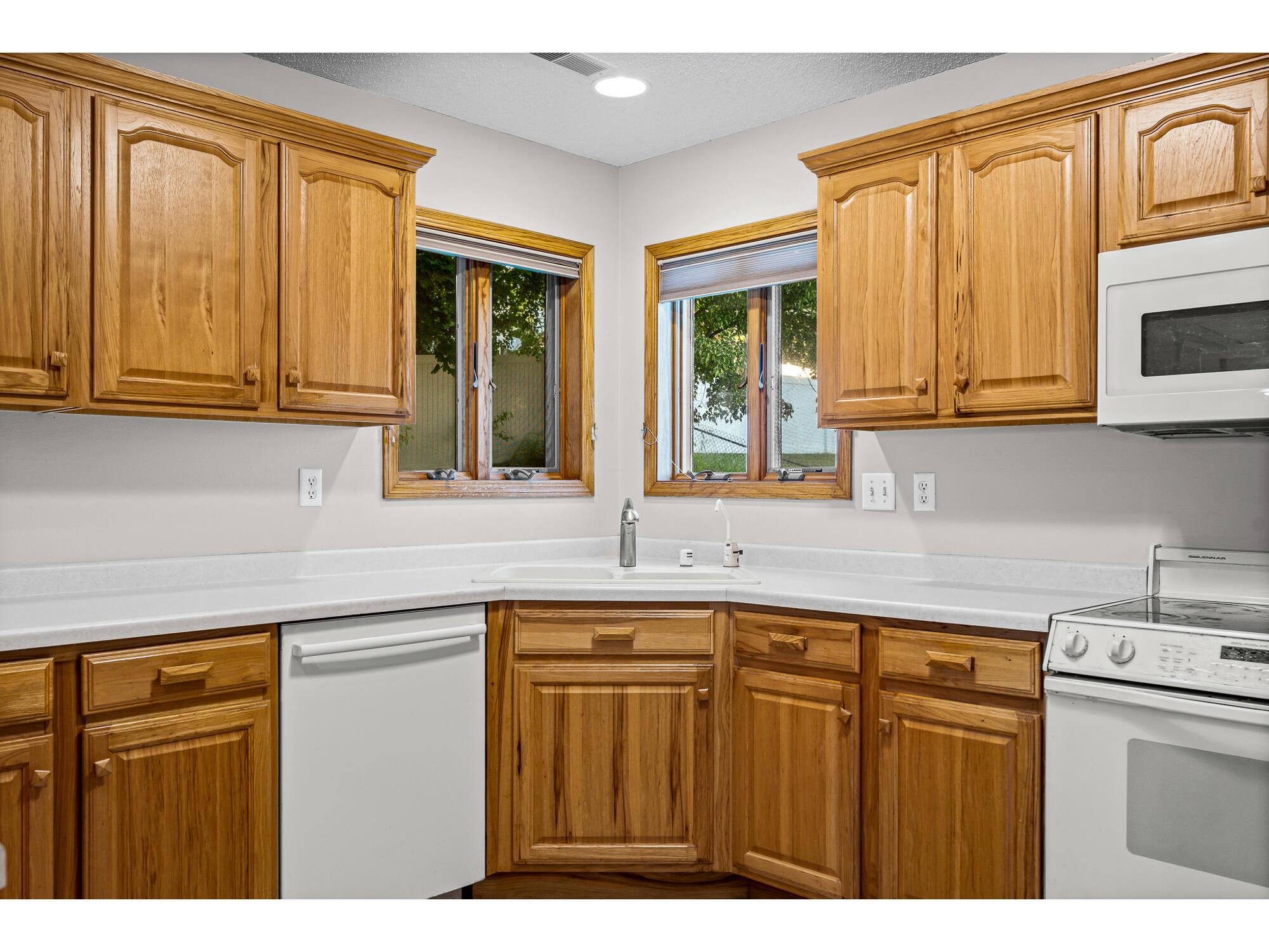 823 Windhill Onalaska WI 54650 1964650 image11