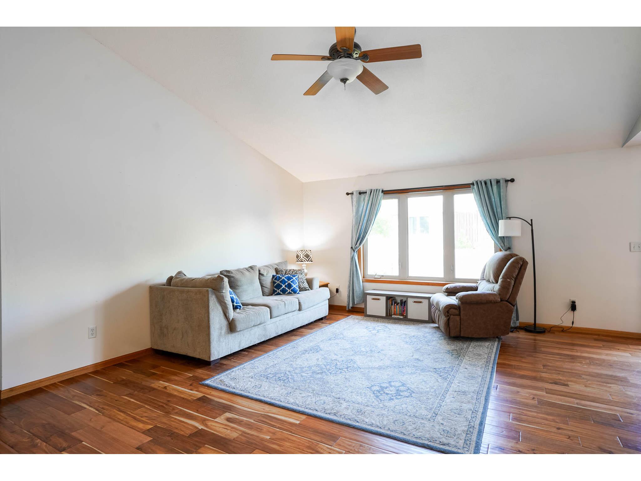 8230 6th Goodview MN 55959 1964852 image21