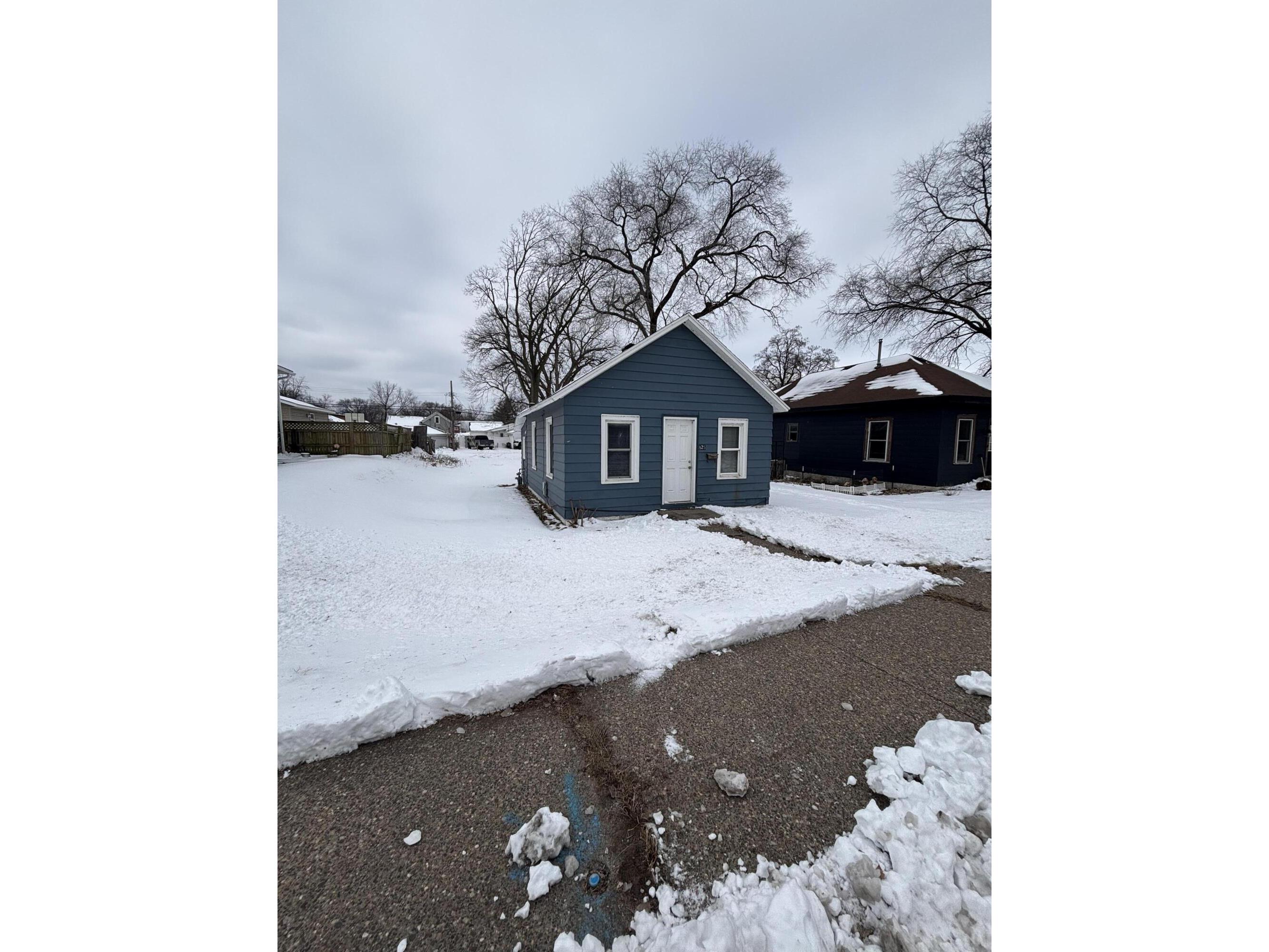825 George La Crosse WI 54603 1951215 image1