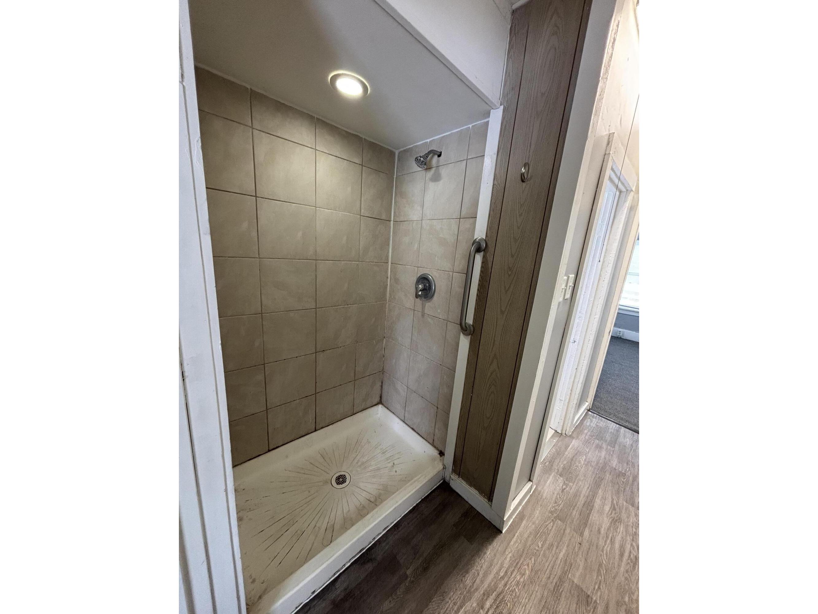 825 George La Crosse WI 54603 1951215 image7